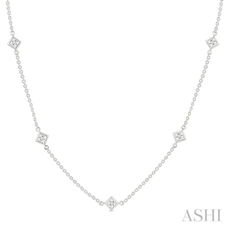 1 1/2 ctw Princess Cut Diamond Station Necklace in 14K White Gold