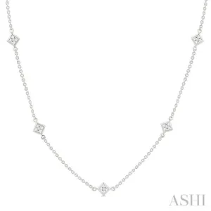 1 1/2 ctw Princess Cut Diamond Station Necklace in 14K White Gold