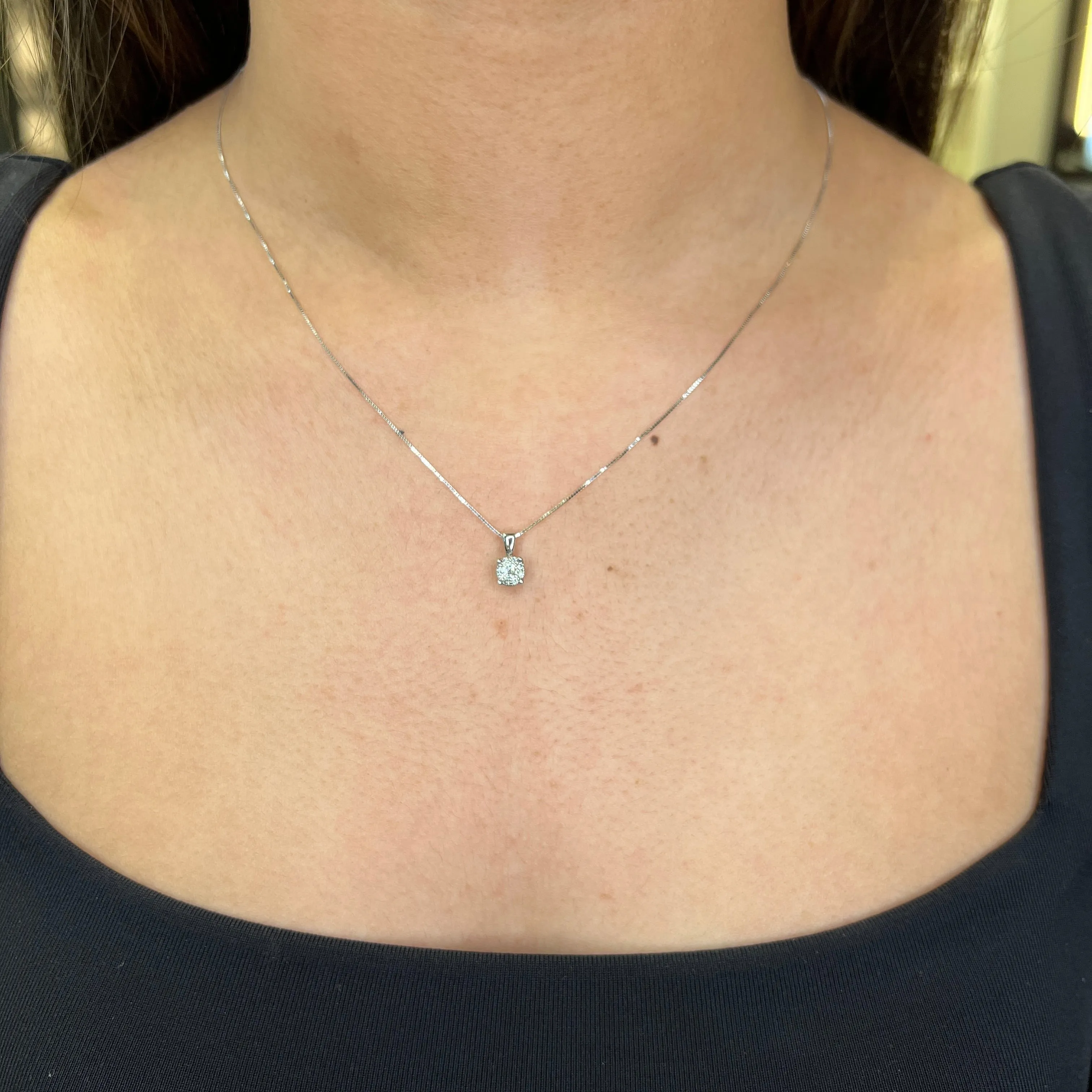 10K White Gold Starburst (0.13ct) Diamond Cluster Halo Pendant