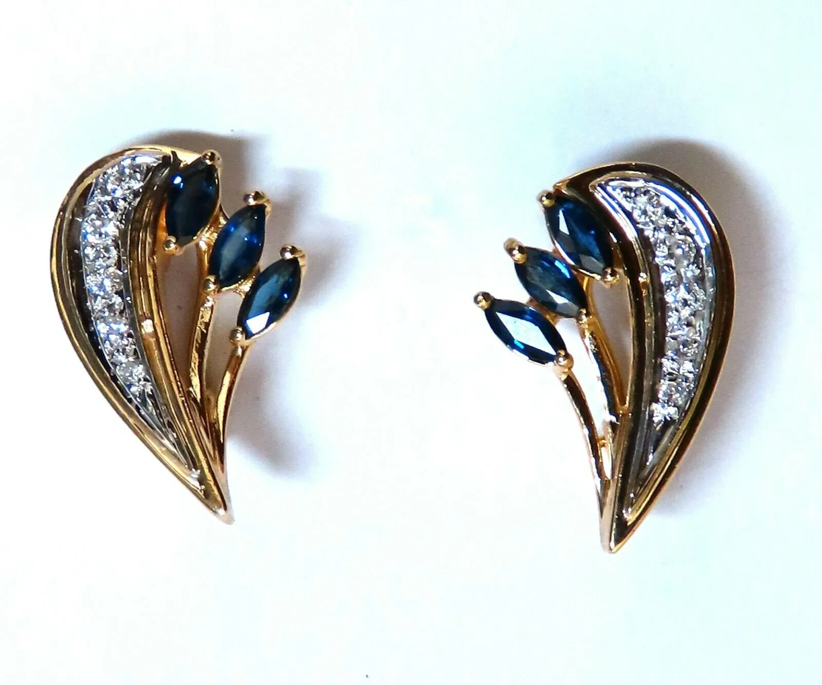 1.20ct Natural Sapphire Diamonds Motif Earrings 14 Karat gold