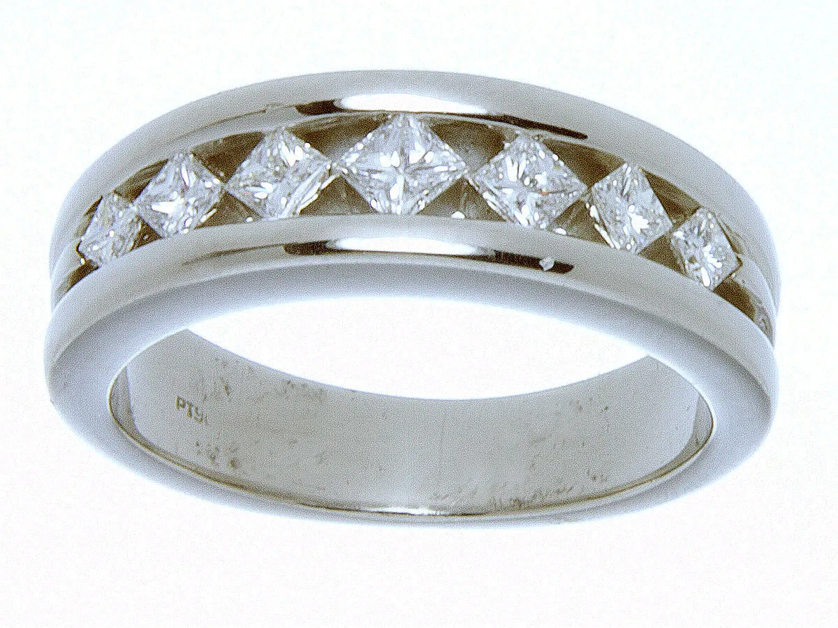 1.25ct Diamond Platinum Wedding Band
