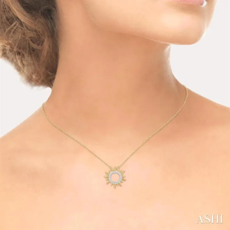 1/4 ctw Textured Sunburst Round Cut Diamond Fashion Pendant With Chain in 10K Yellow Gold