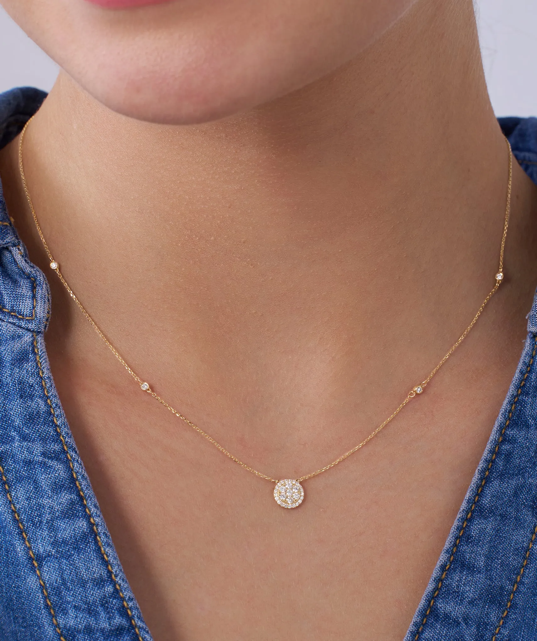 14K Gold Glitter Circle Pendant