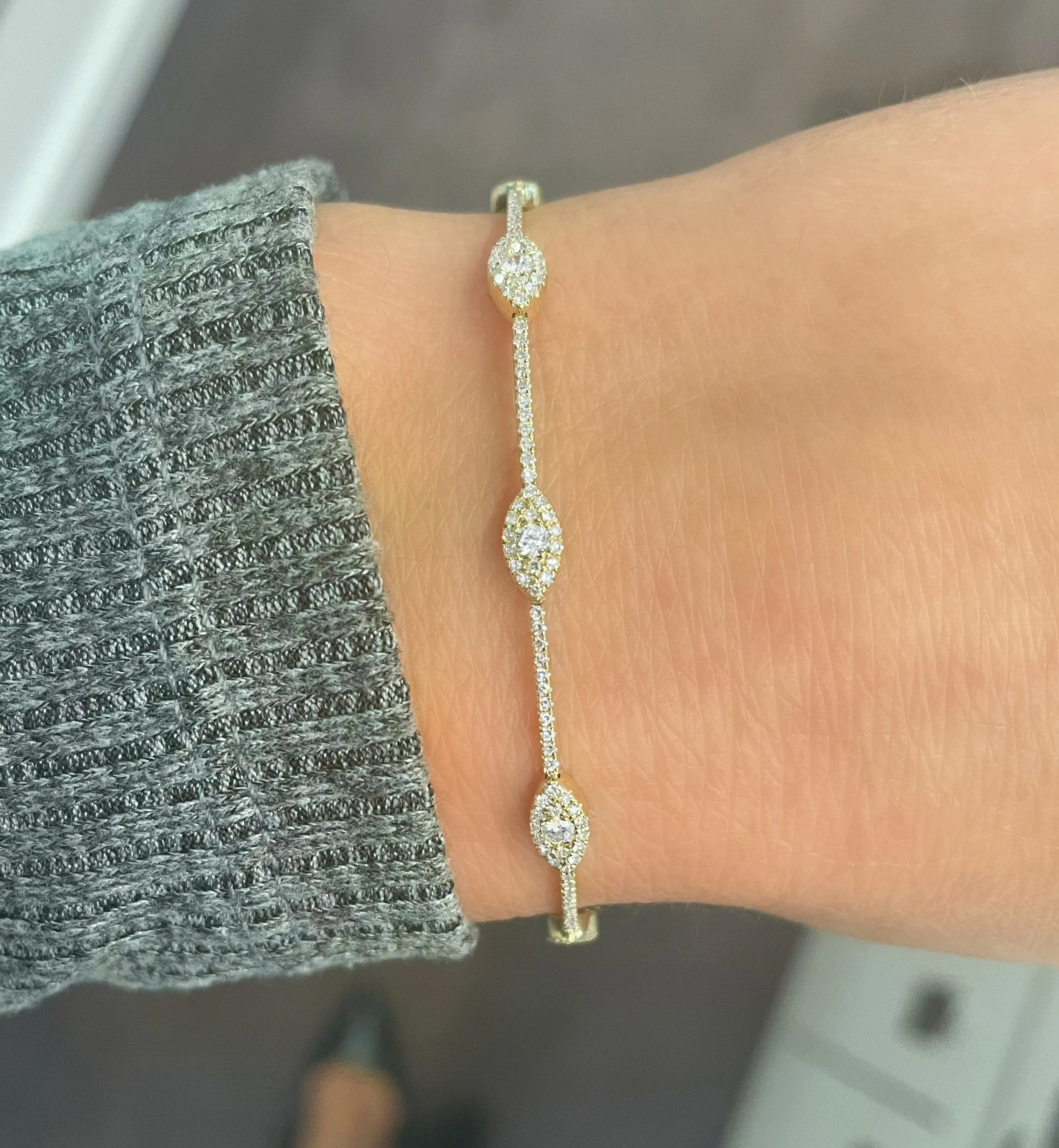 14K Yellow Gold Gold Diamond Evil Eye Bracelet (.89ctw)