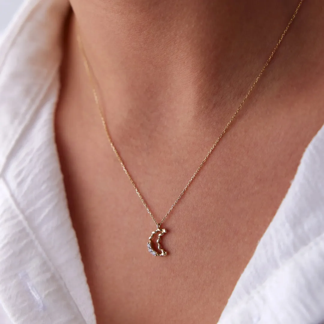 14K YELLOW GOLD MOON NECKLACE