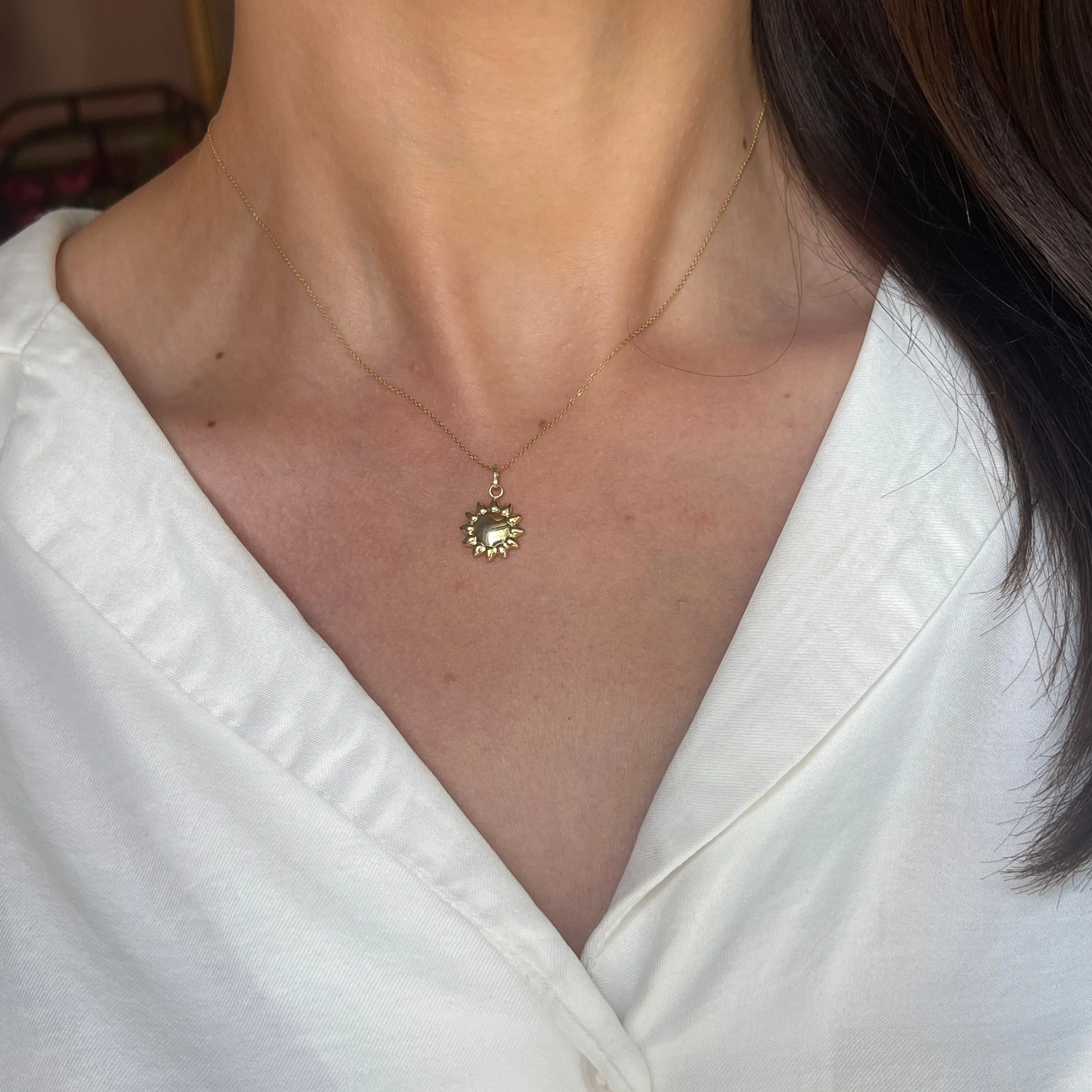 14KT Yellow Gold Puffed Sun Pendant Chain Necklace
