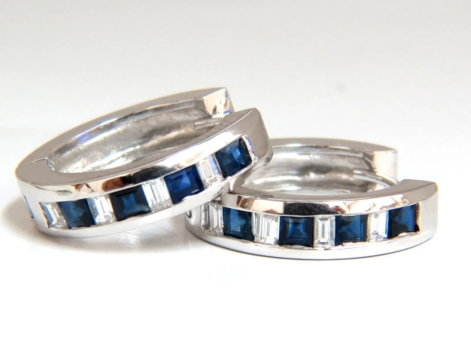 1.70ct Natural Sapphires & diamonds Huggie Earrings