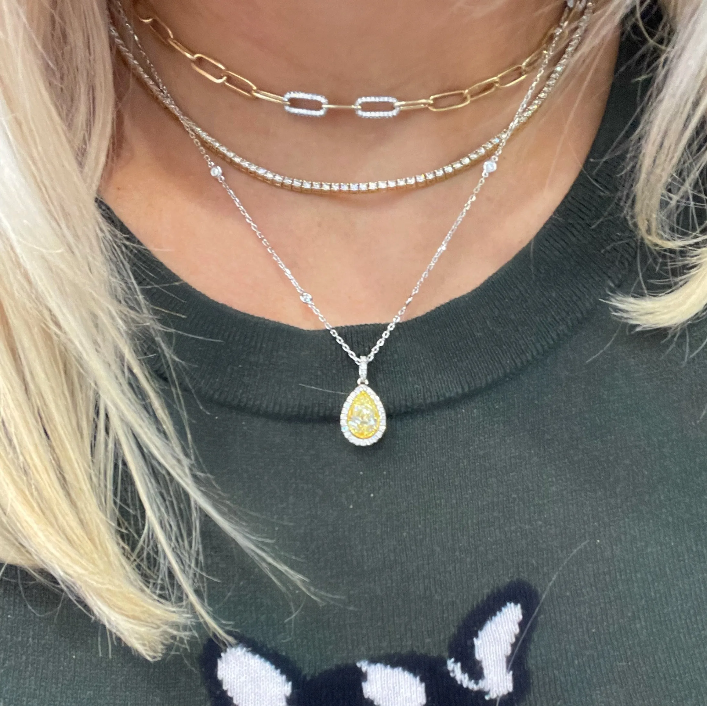18K White And Yellow Gold Pear Shape Yellow Diamond Halo Necklace (1.97ctw)