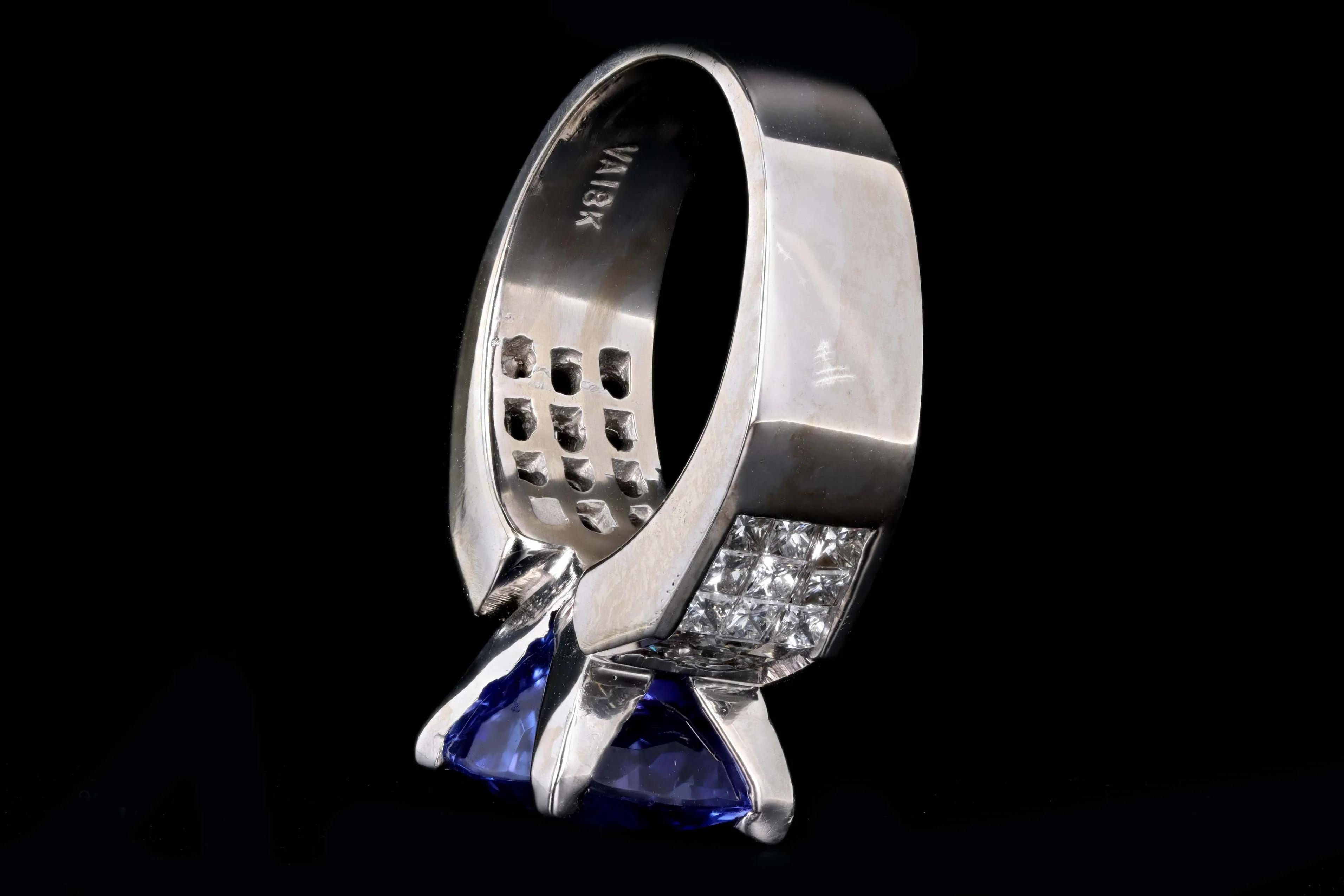 18K White Gold 3.50 Carat Tanzanite & Princess Cut Diamond Ring