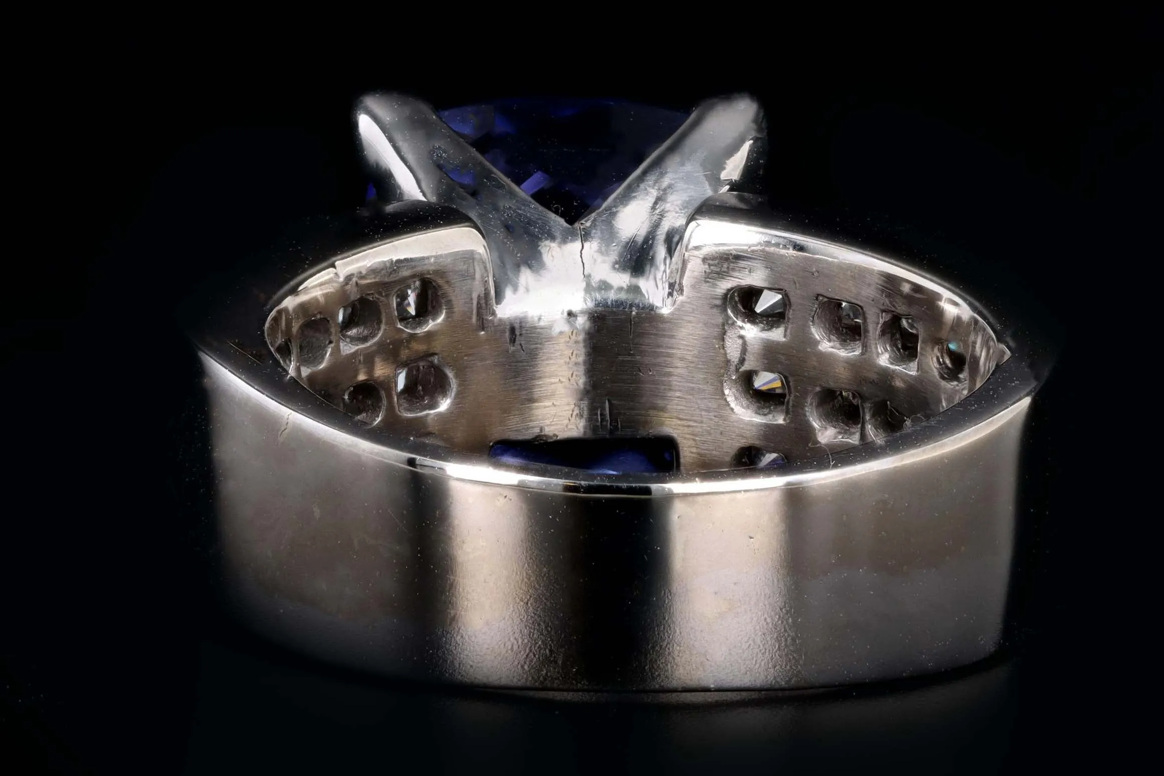 18K White Gold 3.50 Carat Tanzanite & Princess Cut Diamond Ring