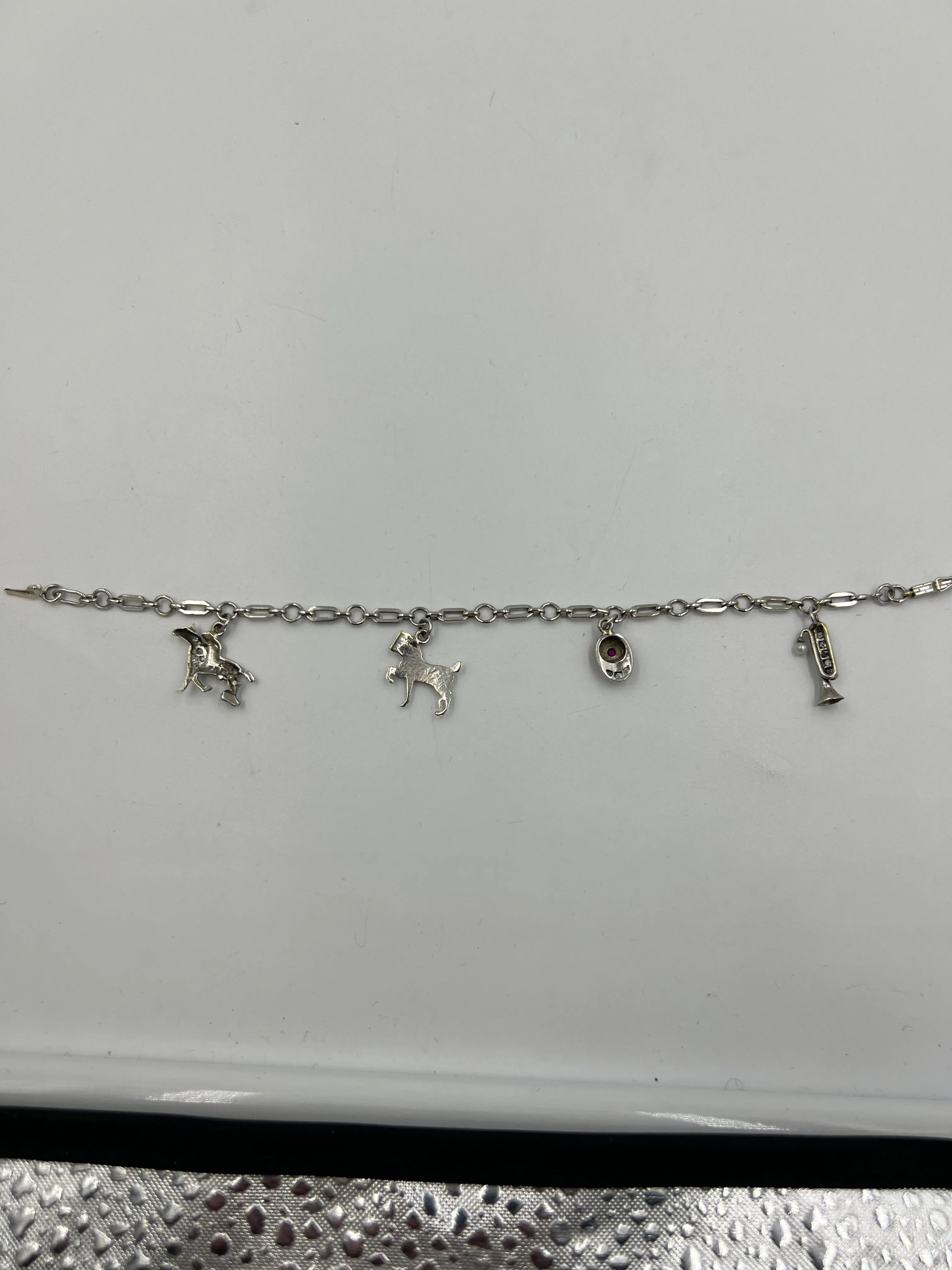 1930s Art Deco 4 Equestrian Charms White Gold Bracelet