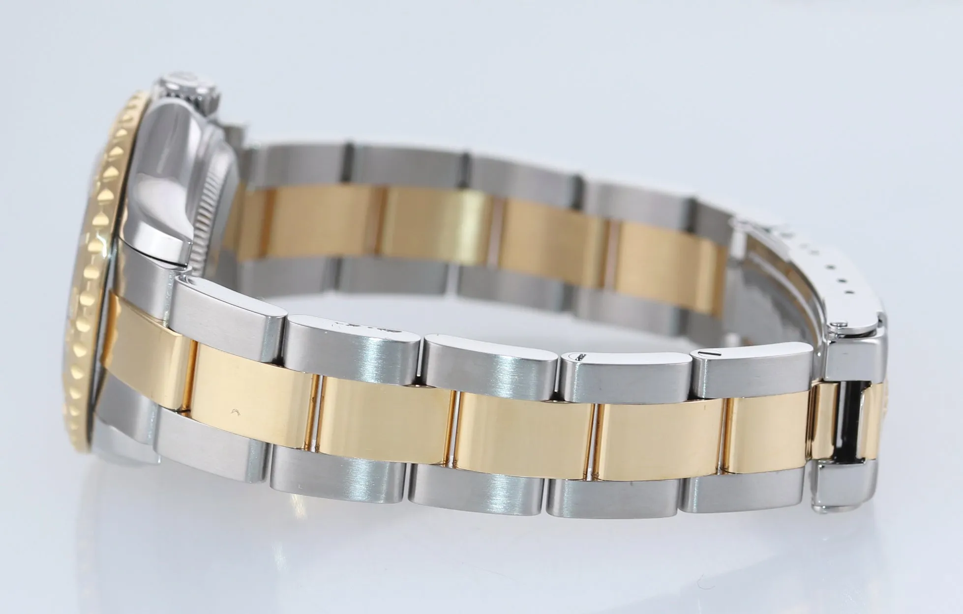 2010 Ladies Rolex Yacht-Master MOP Diamond 169623 29mm Two Tone Gold Watch