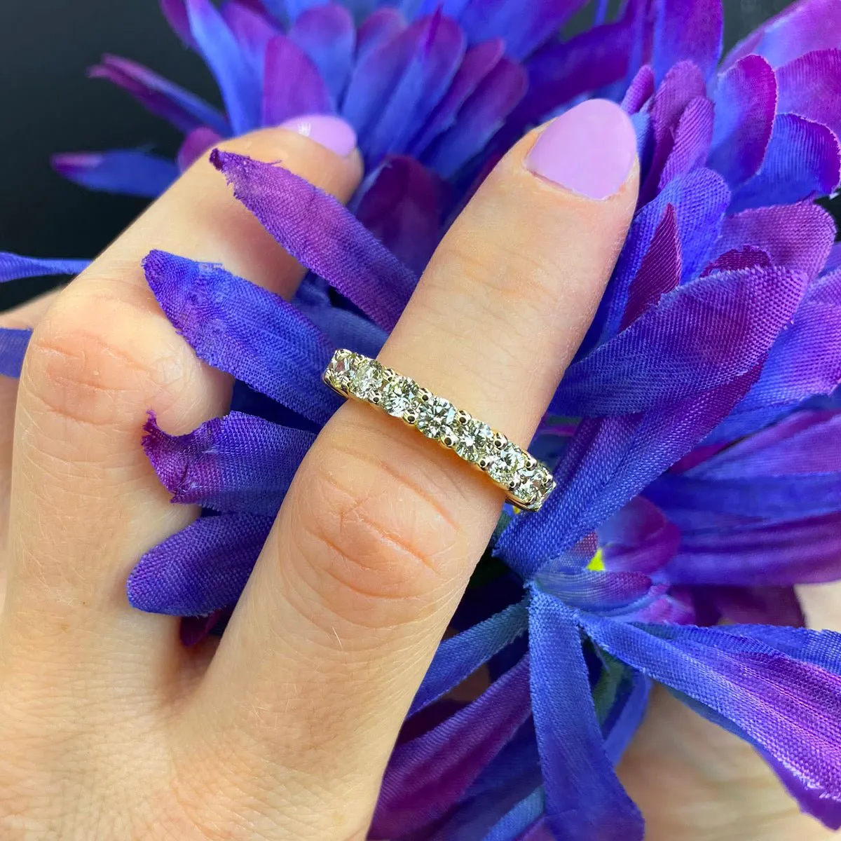 2.50-6.00 CT Round Cut Diamonds - Eternity Ring