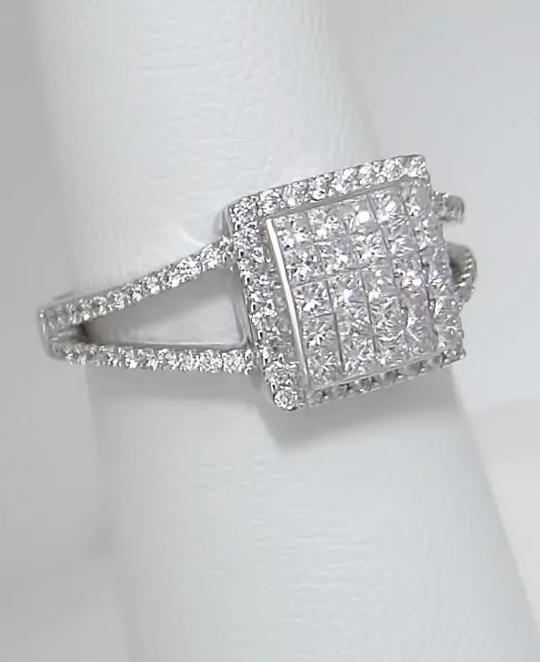 750 18k White Gold .98cts Diamond Princess Square Halo Ring