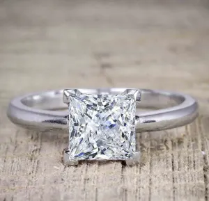 Best seller 1 Carat Princess Cut Moissanite Diamond Solitaire Engagement Ring in 10k White Gold