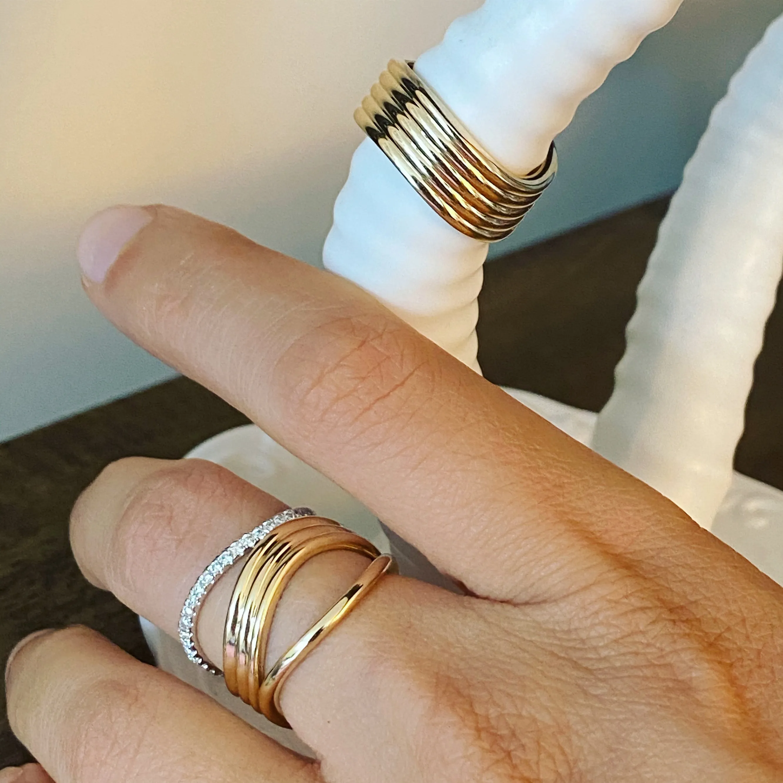 Bossa Nova Diamond Ring