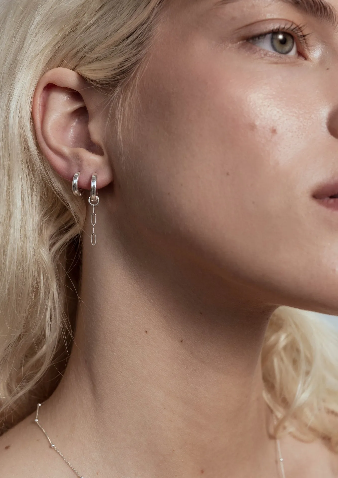 Brooklyn 4 Links Hoops Silver