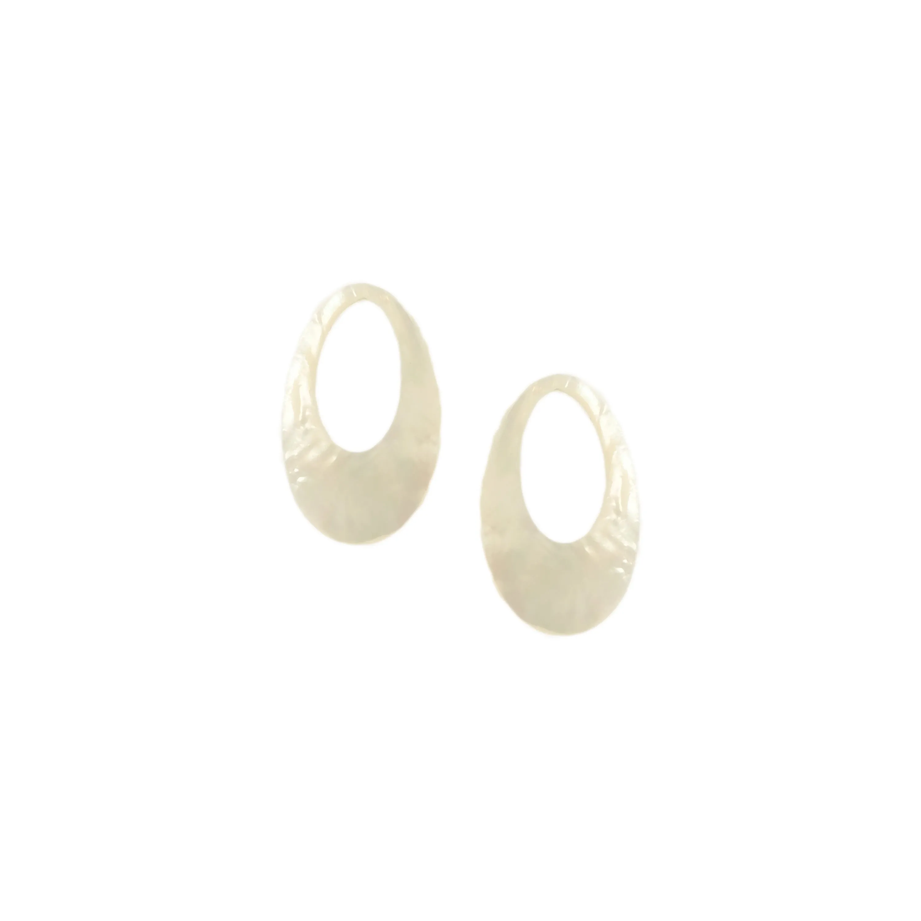 Coquille Charms in Mother of Pearl