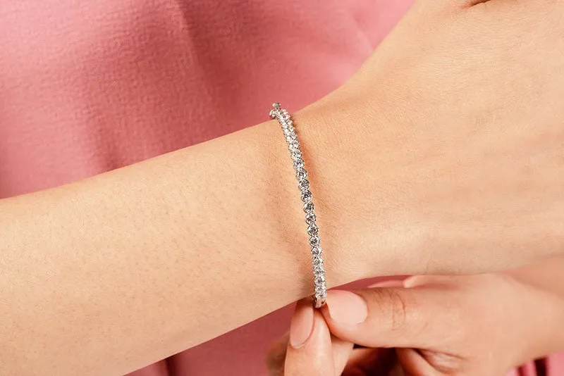 Divinely Dazzling Bangle Diamond Bracelet with 1.56 ct.(finished) 2.5mm