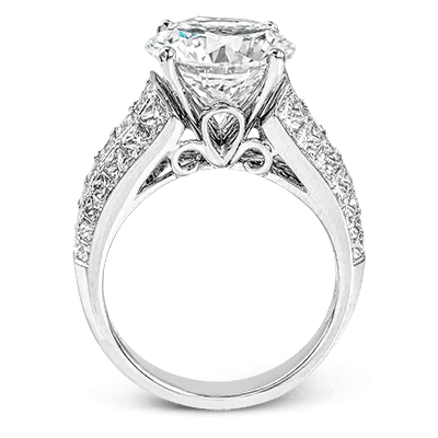 Engagement Ring in 18k Gold