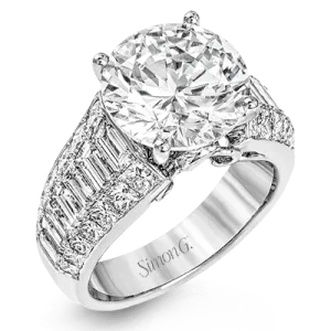 Engagement Ring in 18k Gold