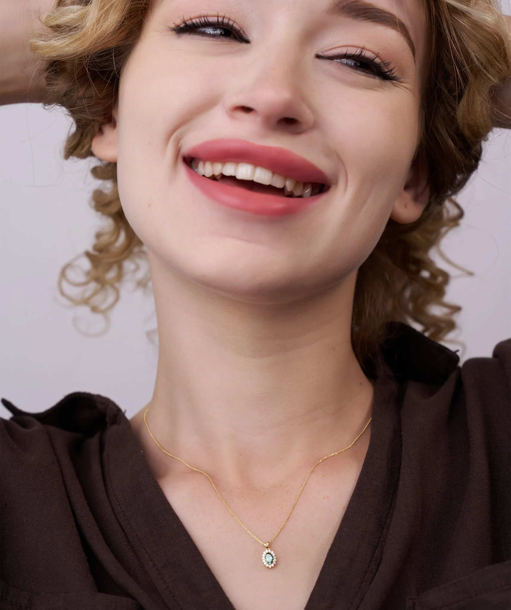 Green Majesty Classic Halo Necklace