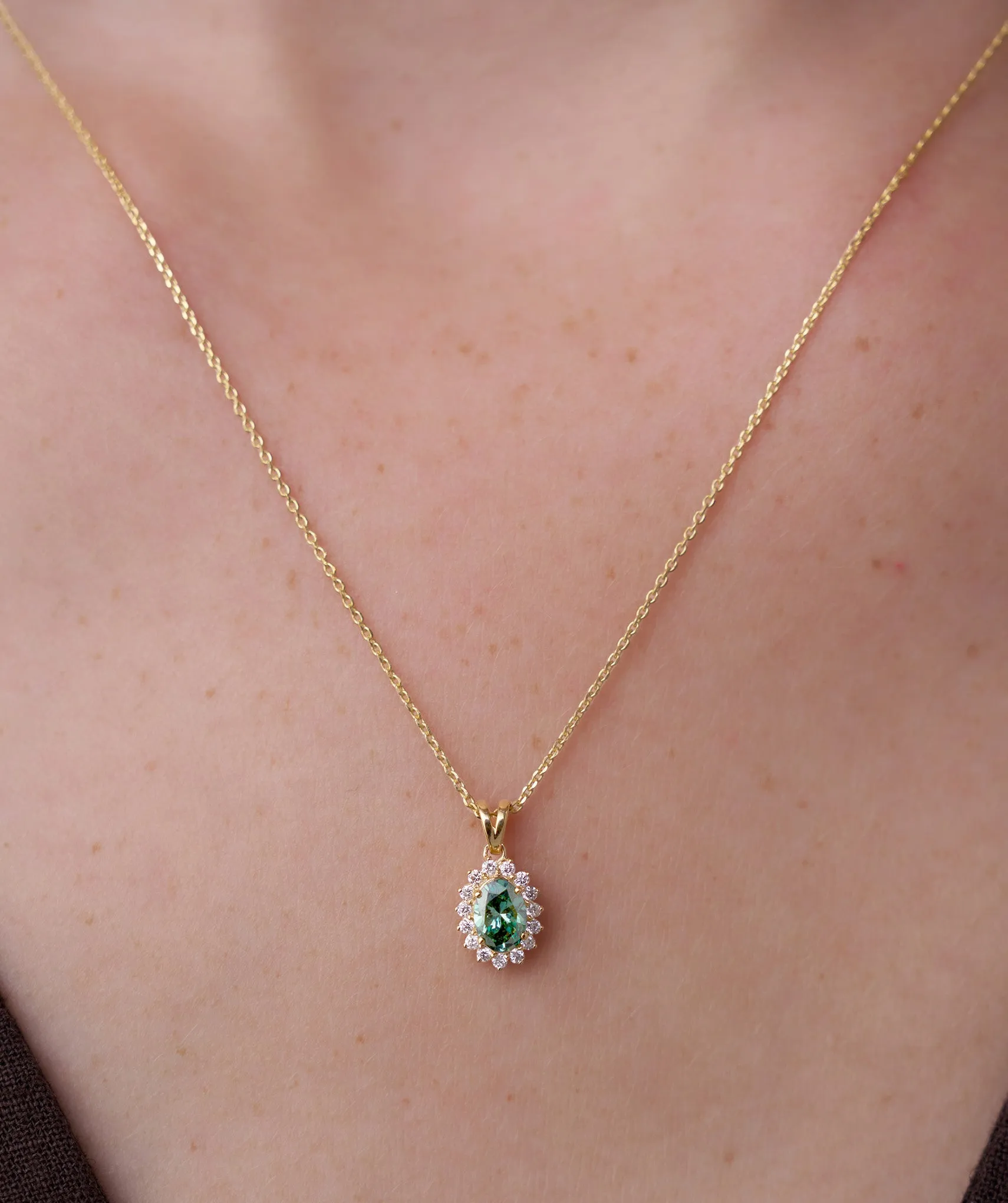 Green Majesty Classic Halo Necklace