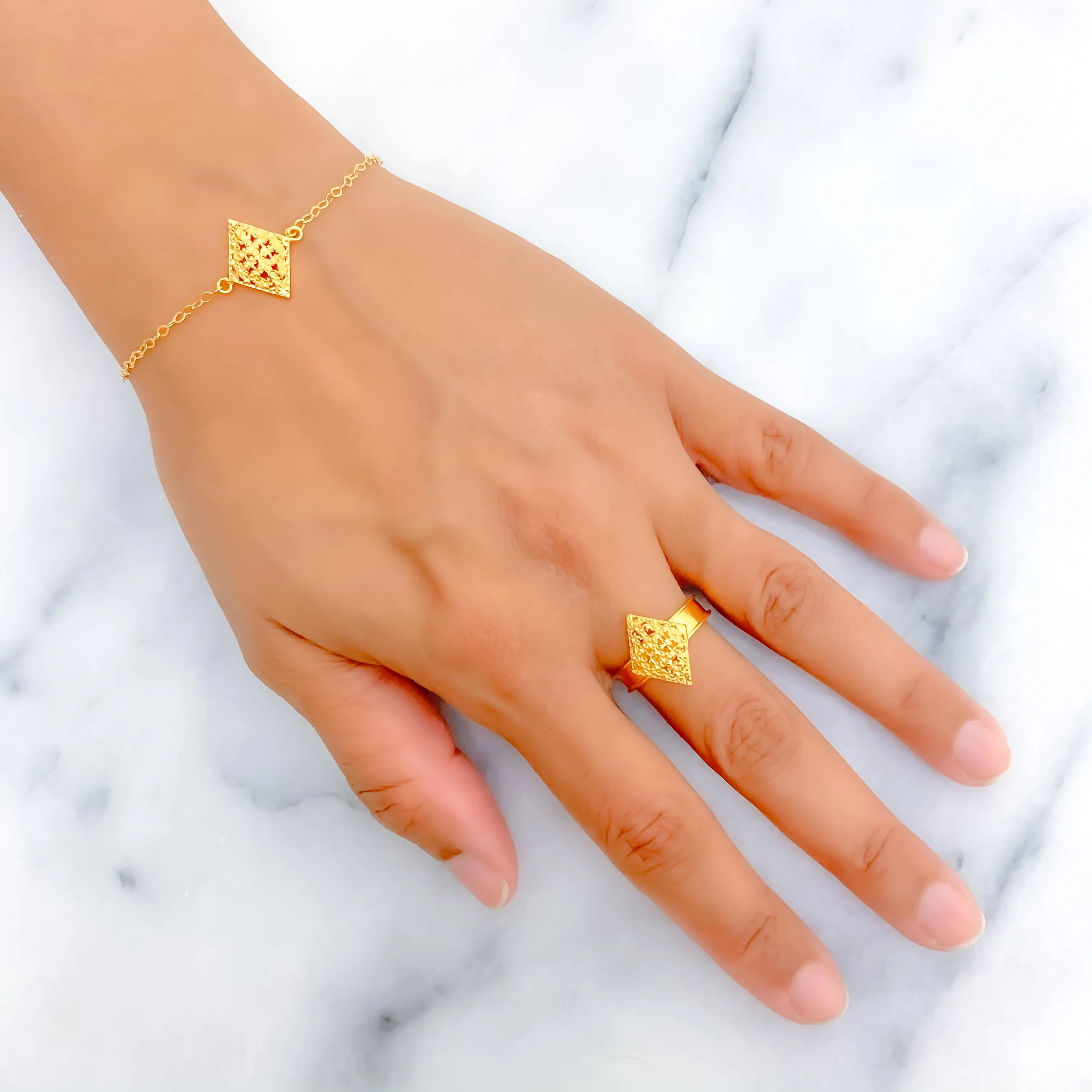 Iconic Diamond Shaped 21k Gold Bracelet W / Matching Ring