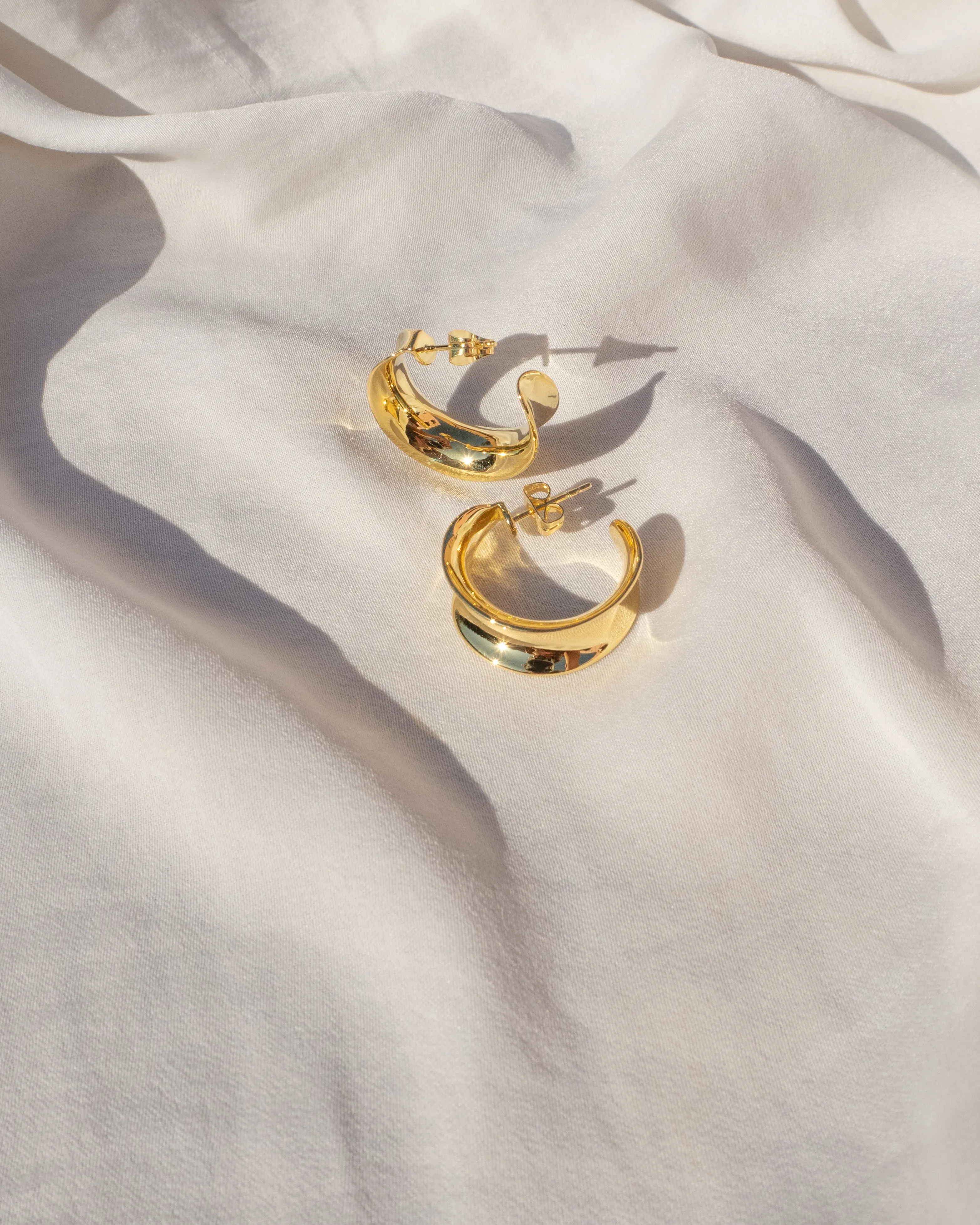 Margot Hoops- Gold