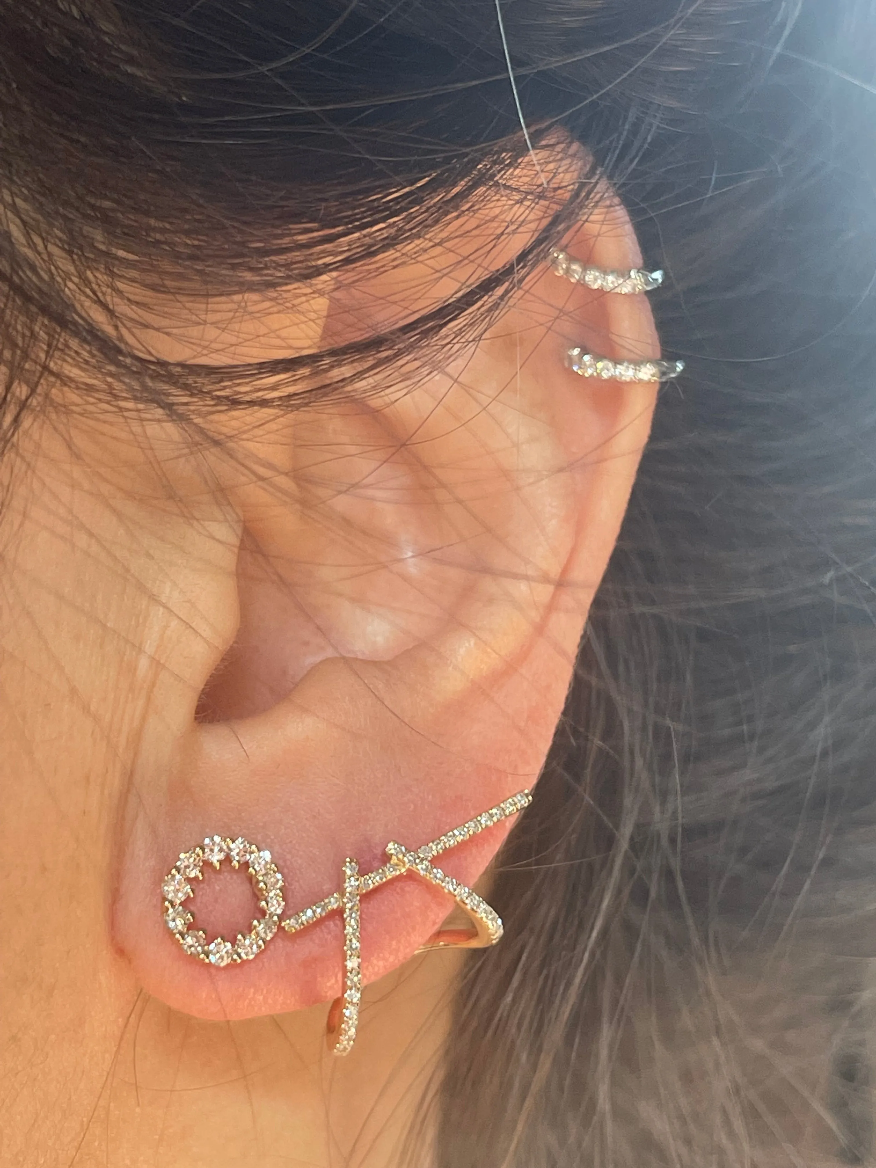 MOD BAR DIAMOND STUD EARRINGS