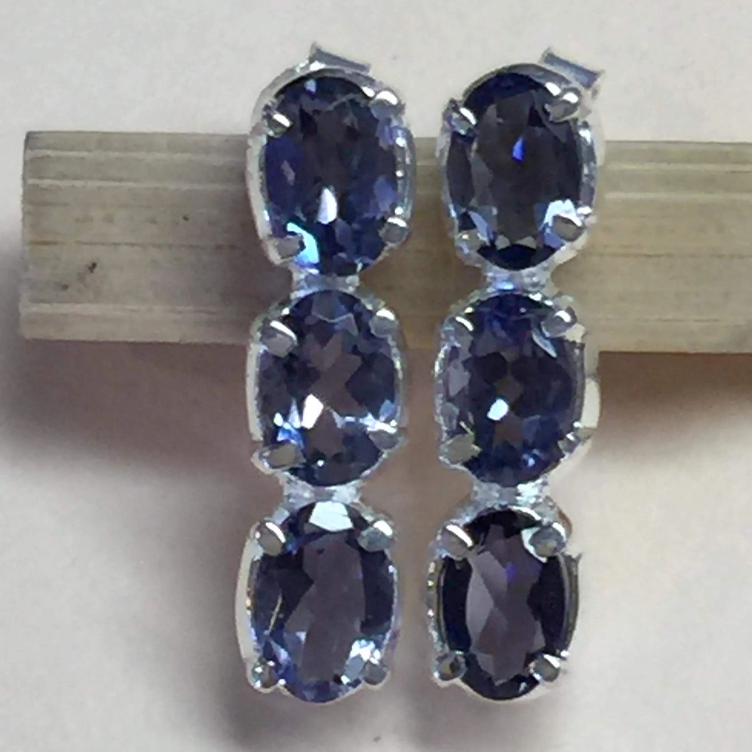 Natural Iolite 925 Solid Sterling Silver Earrings 18mm