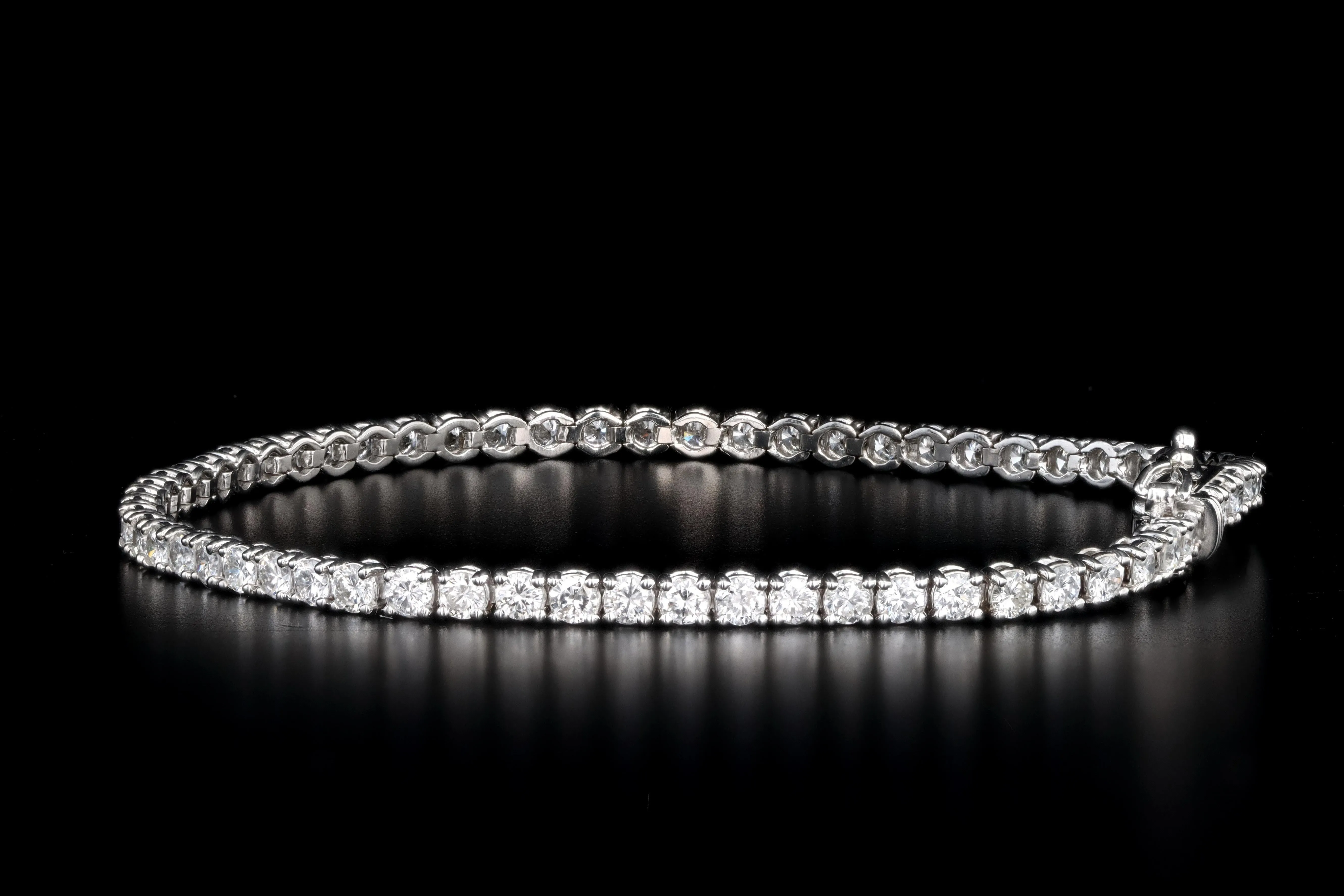New 14K White Gold 3.87 Carat Total Weight Round Brilliant Diamond Tennis Bracelet