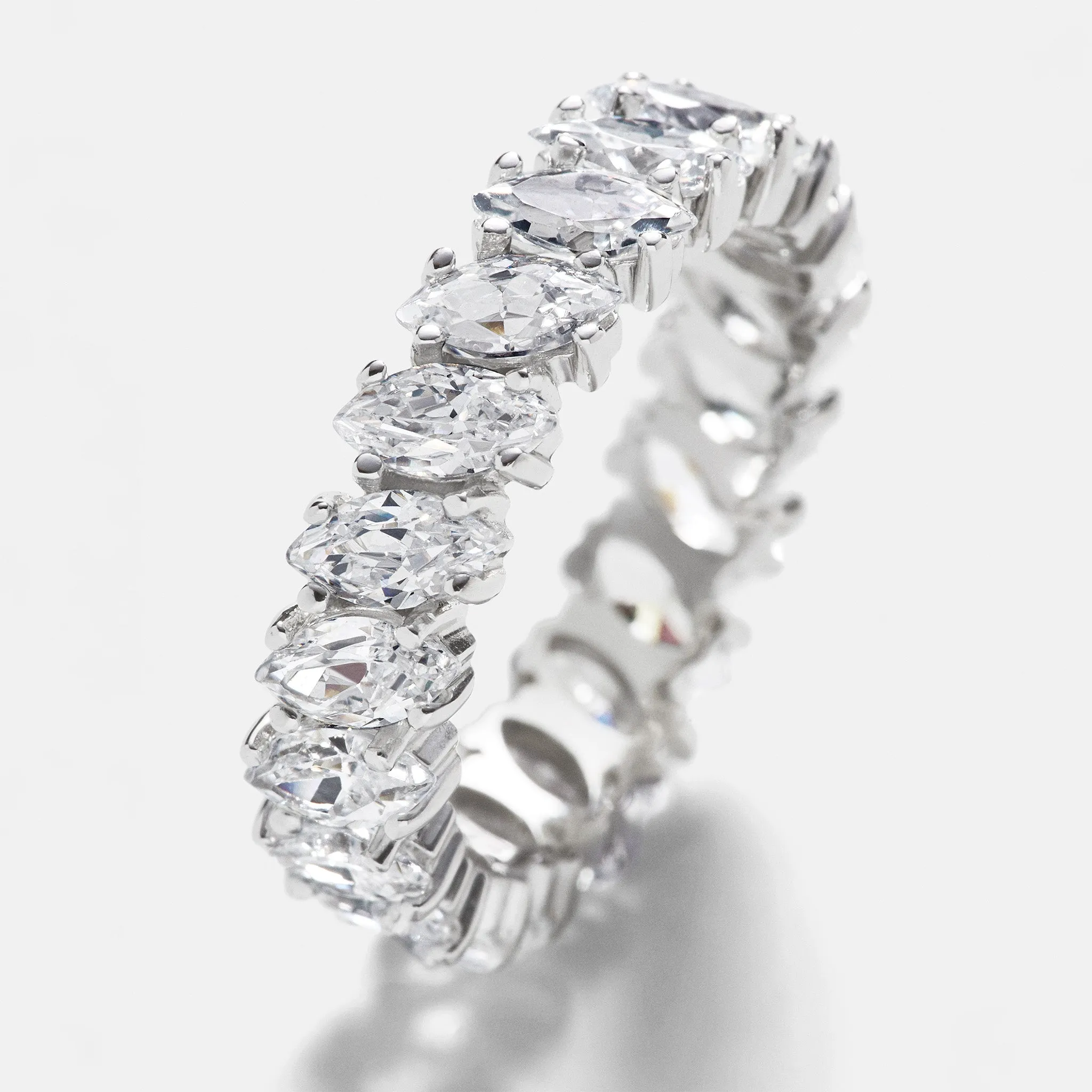 Noemie Ring