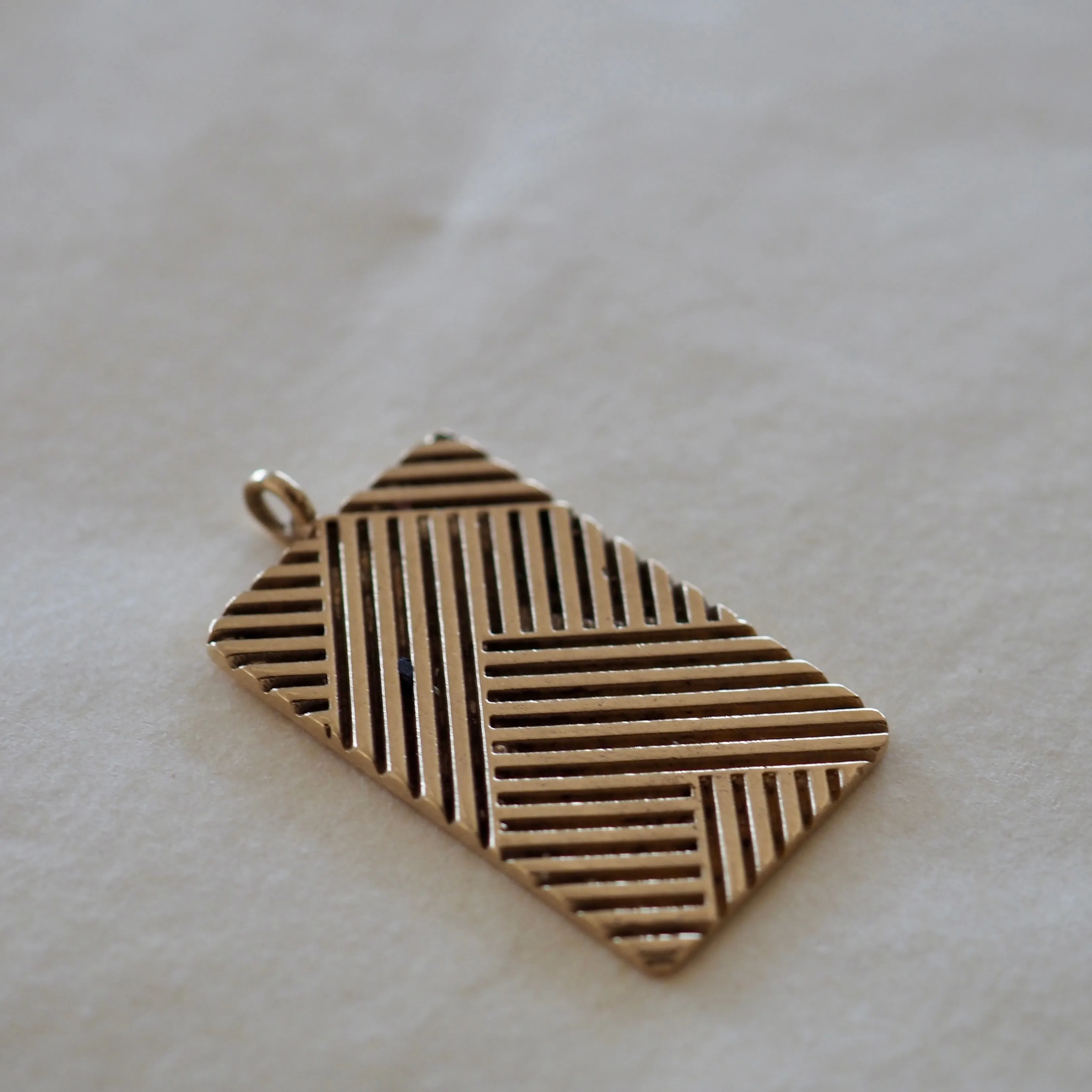 OLIVIA UP ARROW  POINT RECTANGLE PENDANT NECKLACE