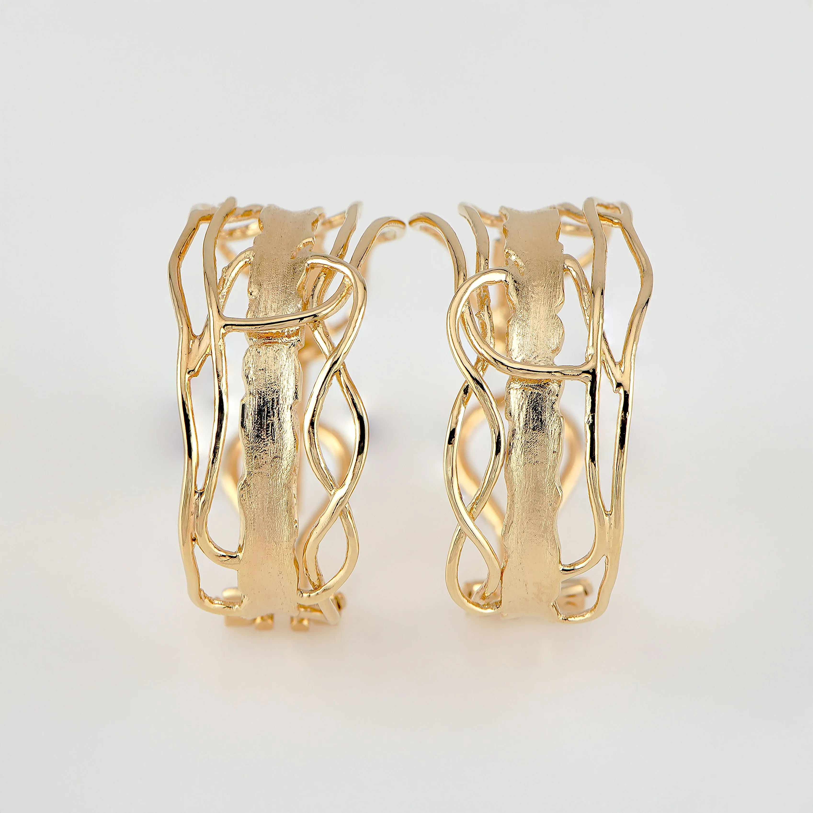 Omega Gold Edge Hoops