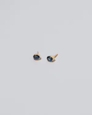Oval Frame Stud Earrings - Sapphire