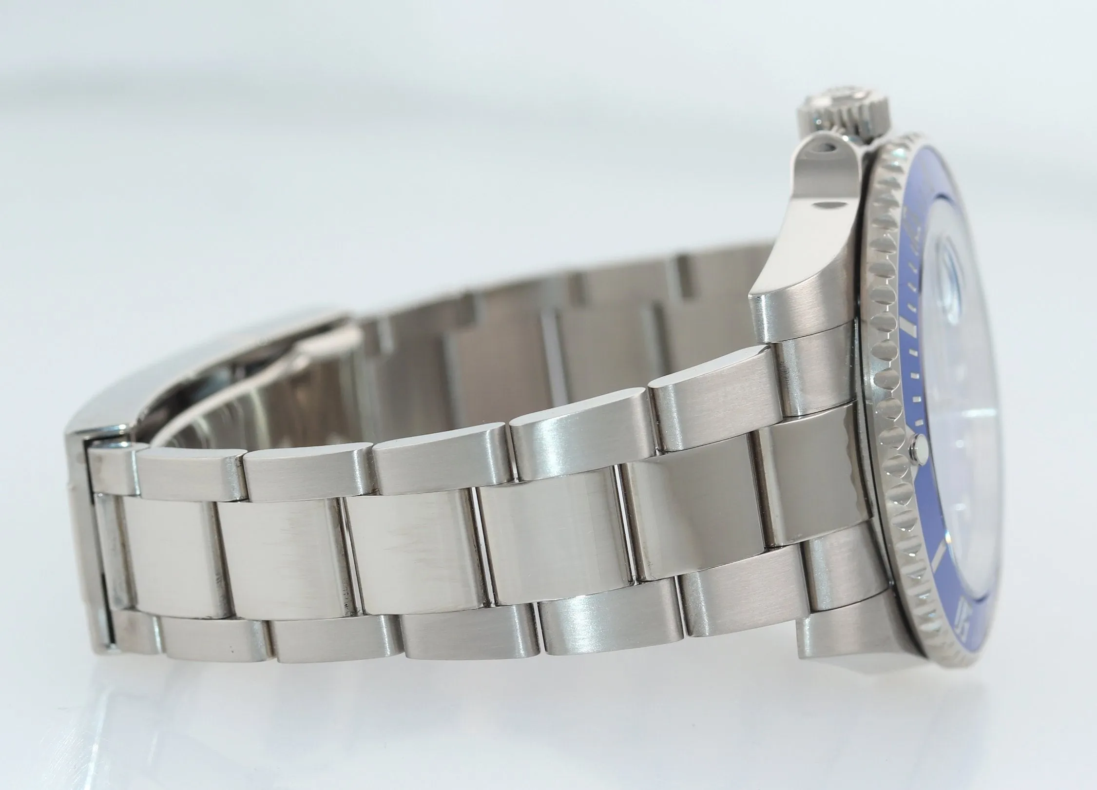 PAPERS Rolex Submariner Blue Smurf 116619 White Gold Watch Box DISCONTINUED