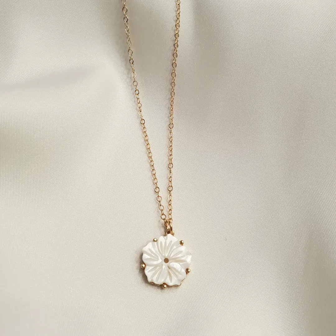 Pearlescent Flower Necklace