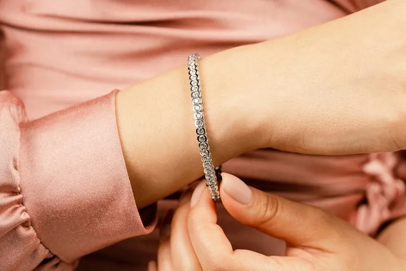 Pillow Bezel Set Lab-Grown Diamond Tennis Bracelet with 2.99 ct.(finished) 2.25mm