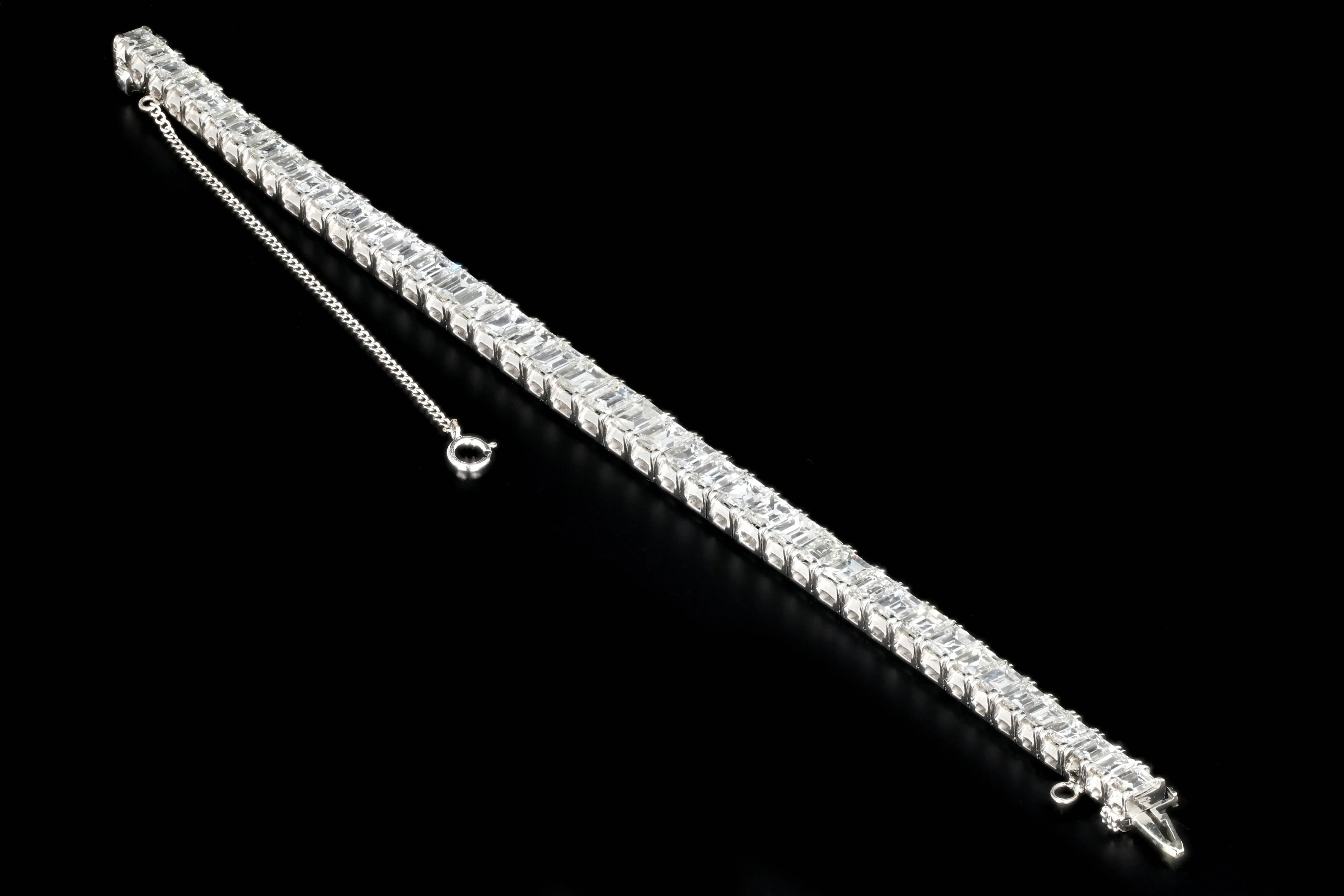 Platinum 20 Carat Carré Cut Diamond Bracelet