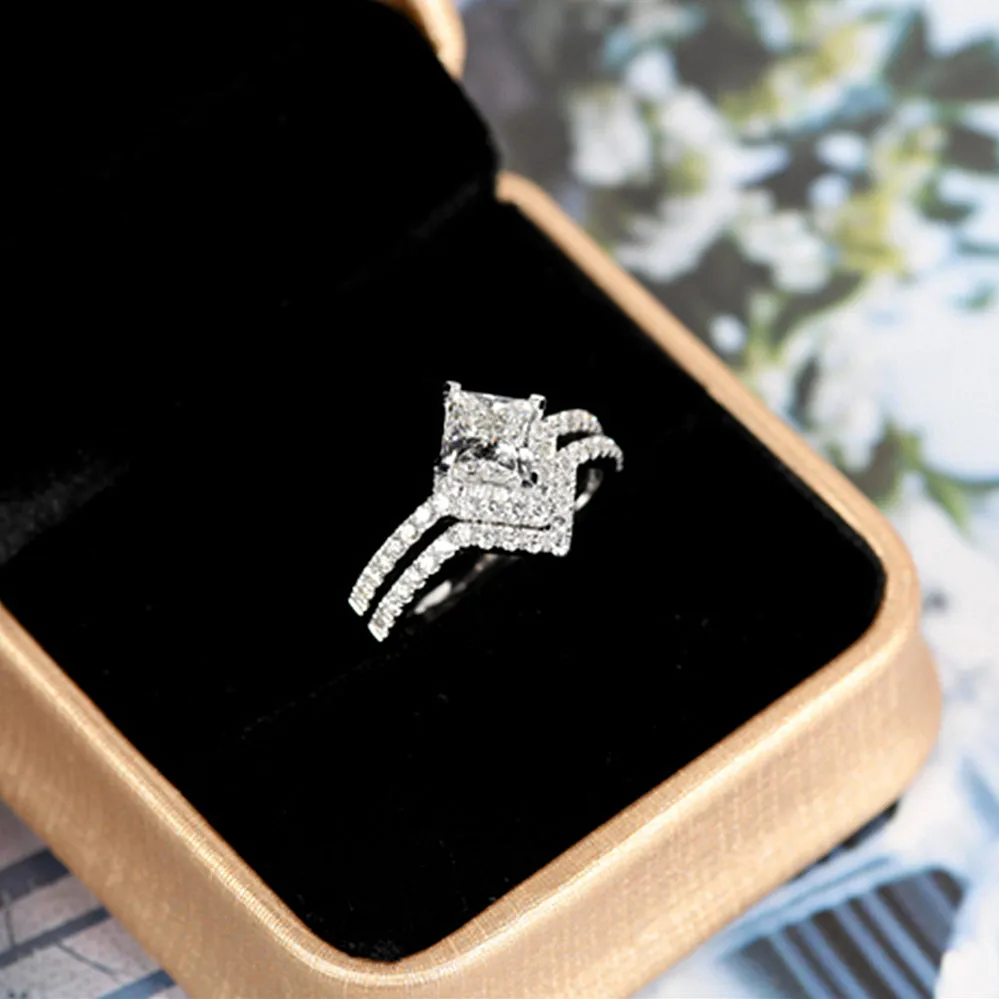 Princess Cut Lab-Grown Diamond Engagement Rings Set