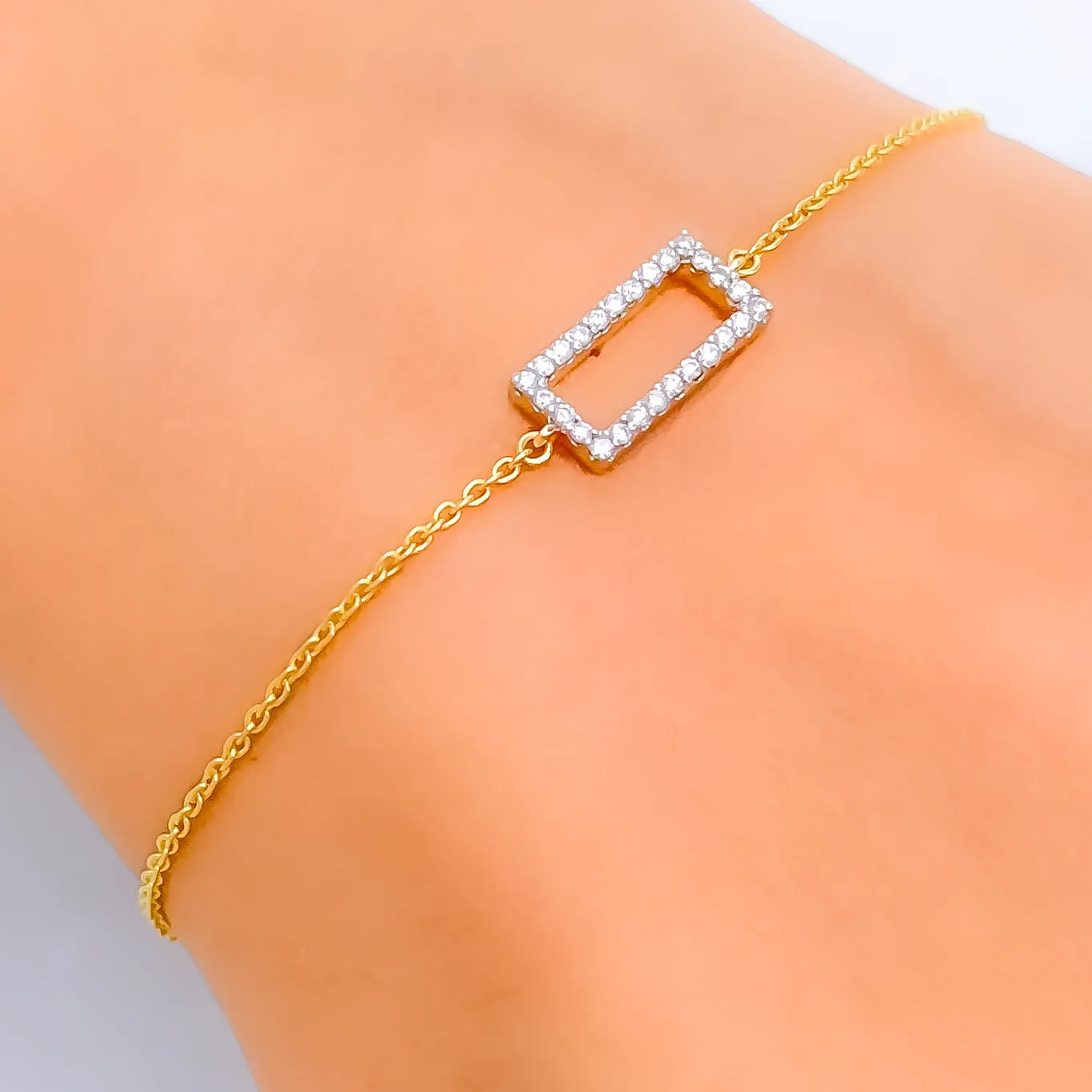 Ritzy Rectangular-Shaped Diamond   18k Gold Bracelet