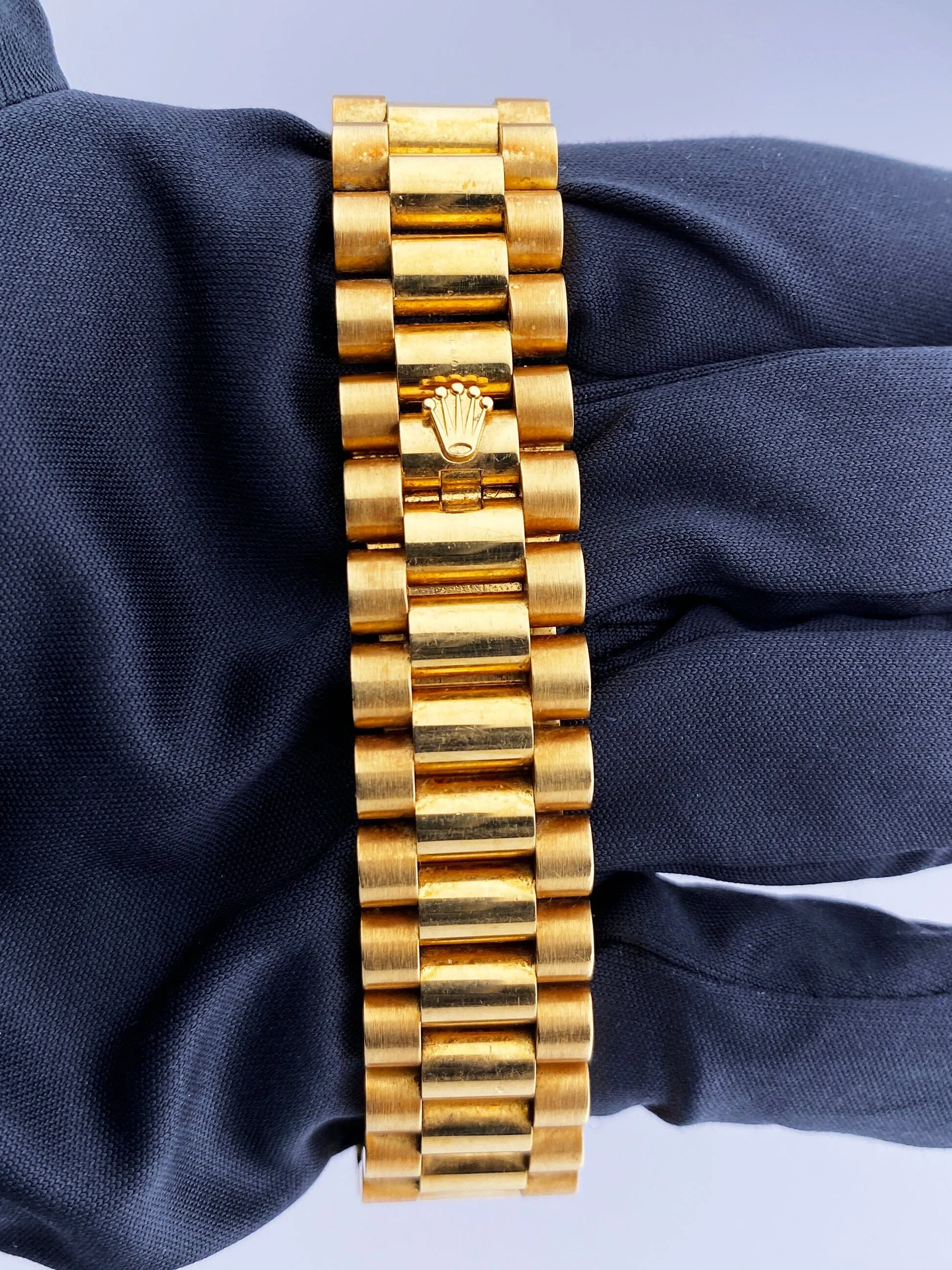 Rolex Day-Date President 118238 Champagne Dial Mens Watch Box Papers