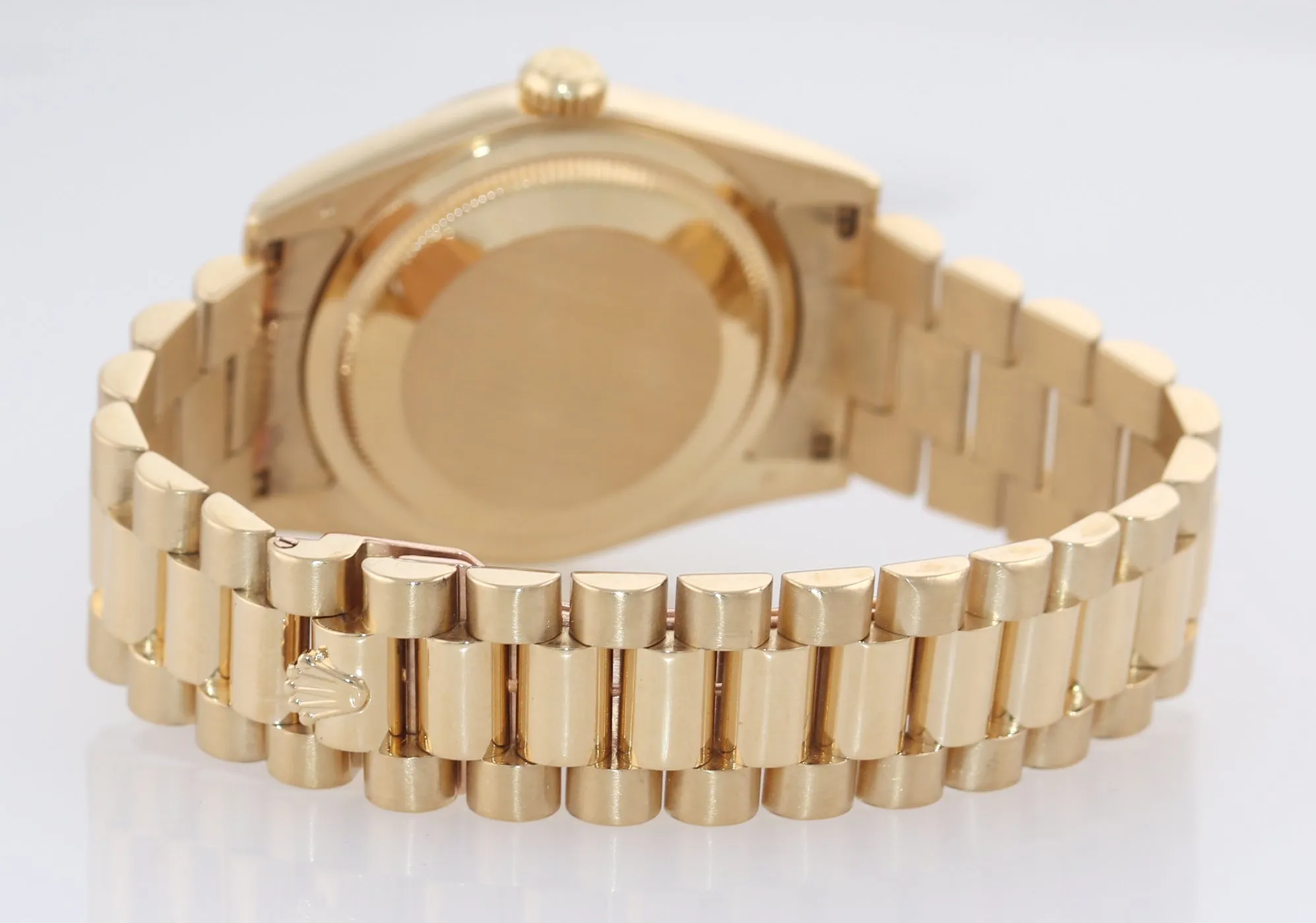 Rolex President Champagne Diamond Dial 18k Yellow Gold 118238 Modern Style Watch