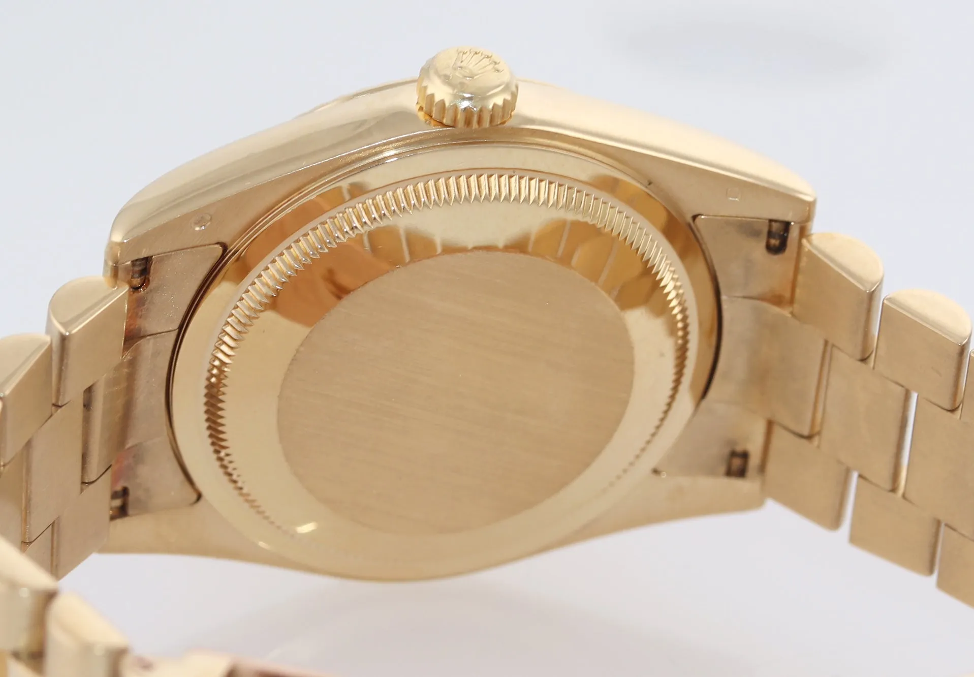Rolex President Champagne Diamond Dial 18k Yellow Gold 118238 Modern Style Watch