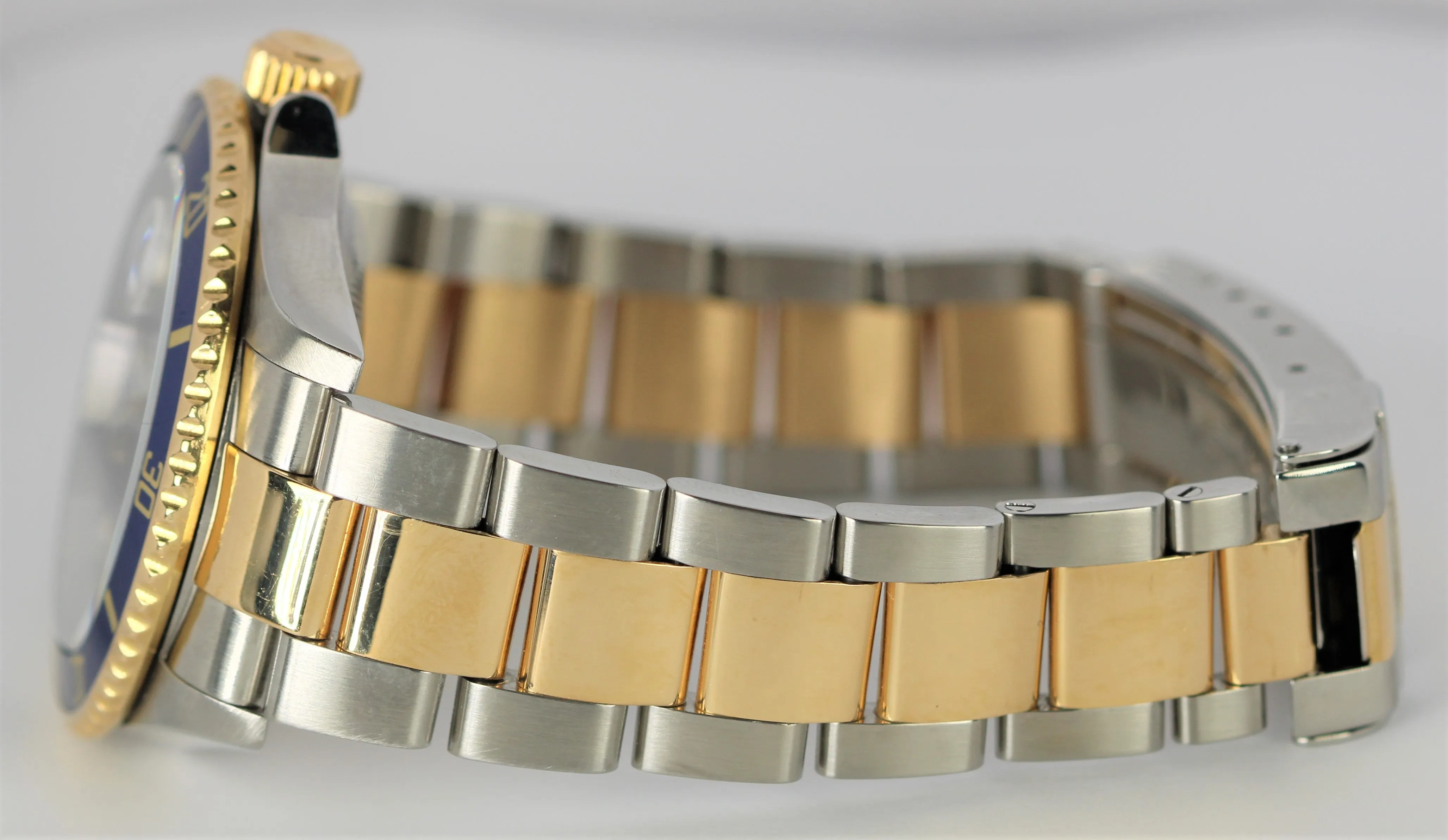 Rolex Submariner Date Two-Tone 18k Gold Buckle Blue 40mm 16613LB Watch