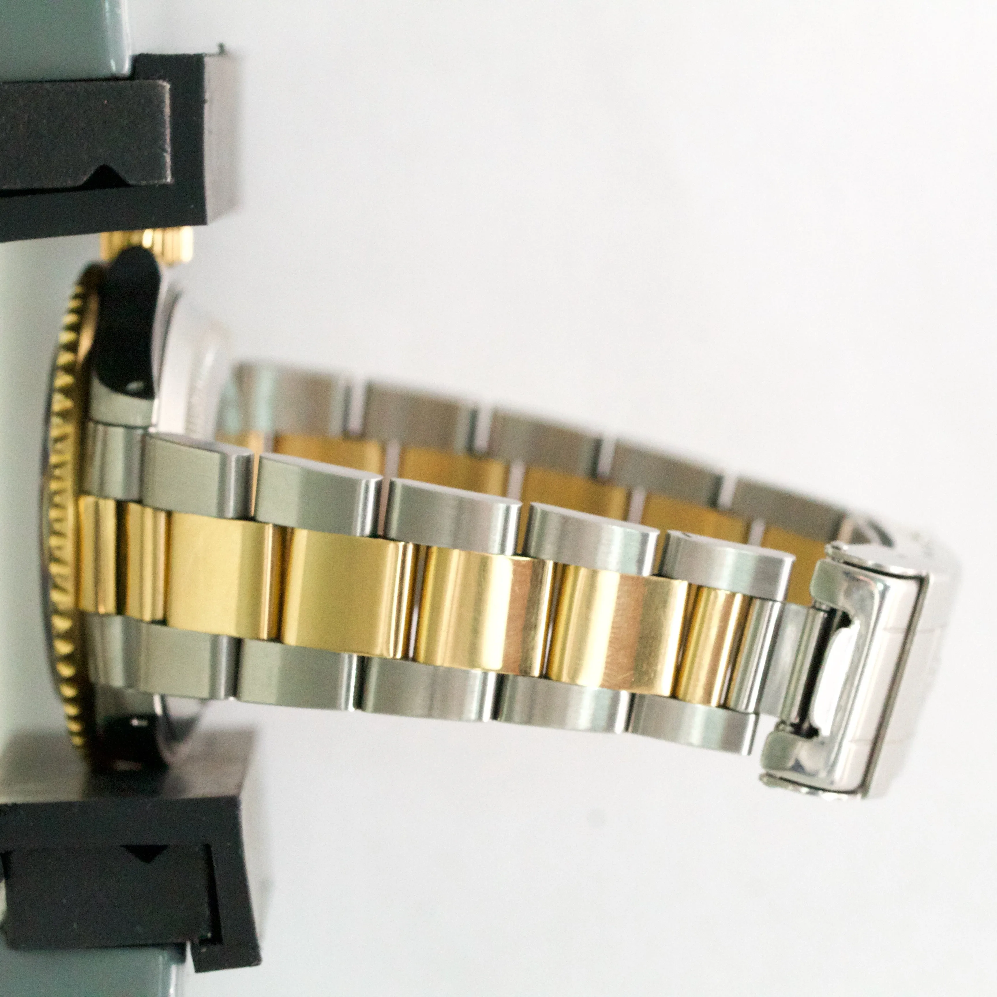 Rolex Submariner Two-Tone 18K Gold Blue Steel Buckle 40mm Oyster Watch 16613