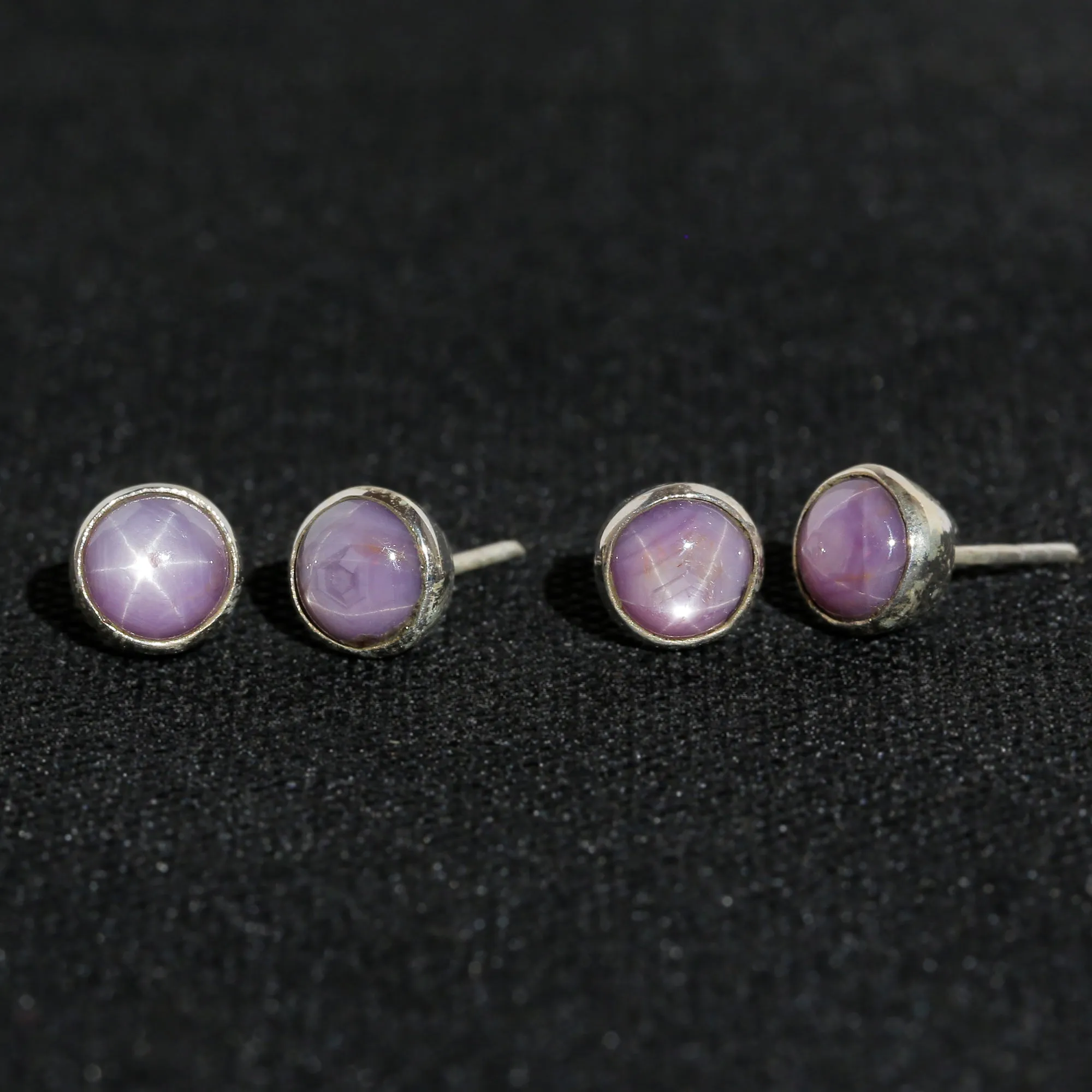 STAR SAPPHIRE STUDS 5.5 CT