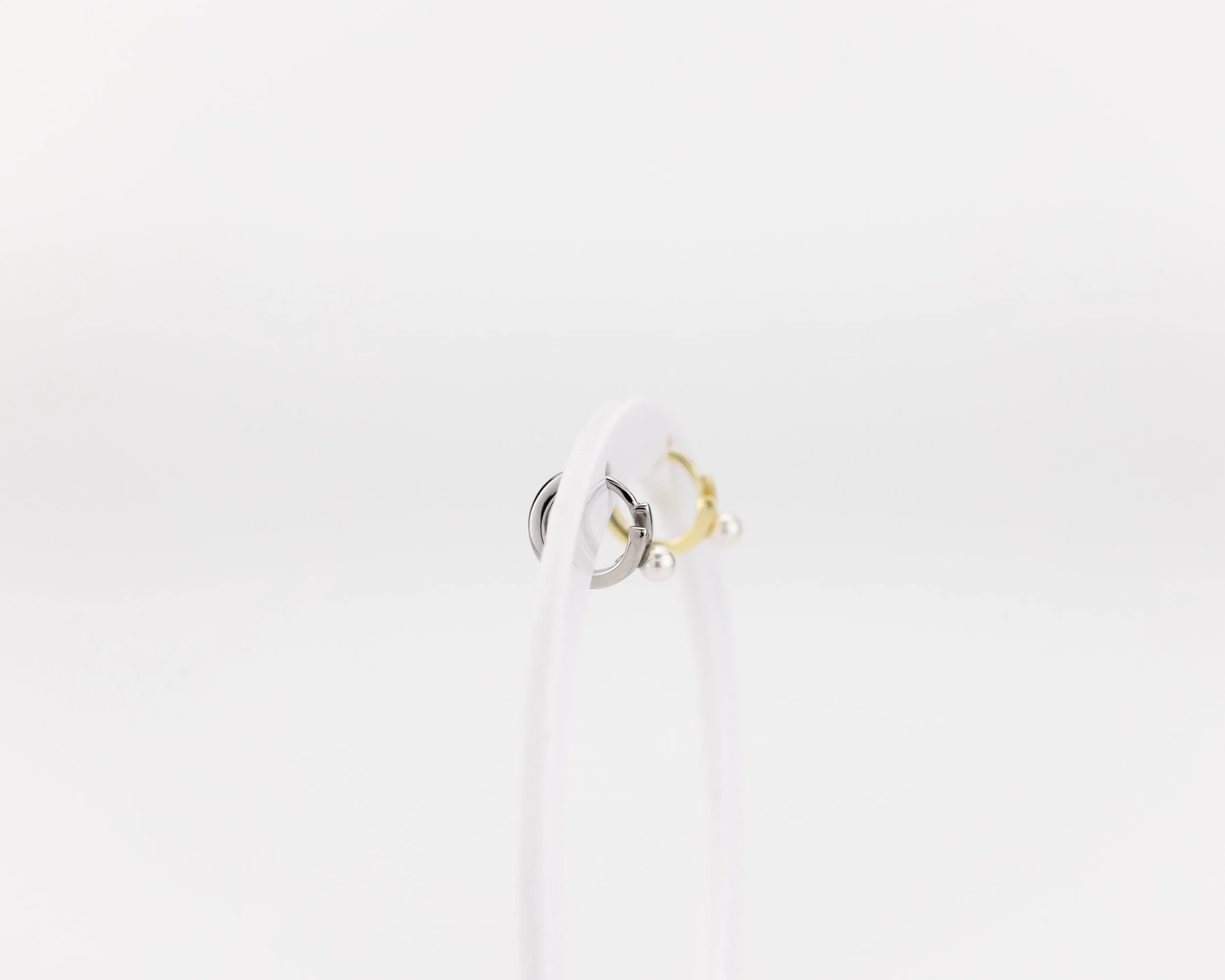 Tiny huggie pearl hoop, crossover effect, mini huggie earrings, dainty pearl, mini hoops, wedding bridal pearl, bridal gift, 925 silver